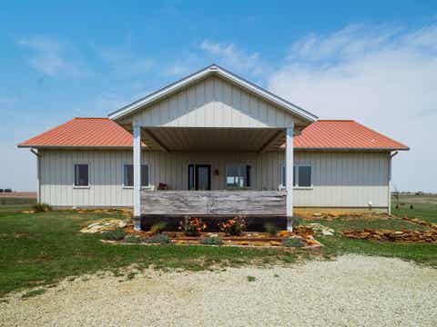 Homes For Sale - 1335 Quartz Rd<br/> Minneapolis, KS 67467