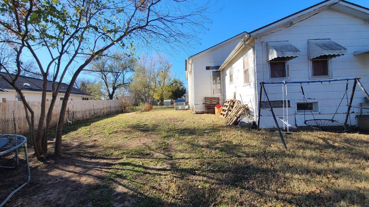 823 N Blaine St, Wellington, Kansas image 8