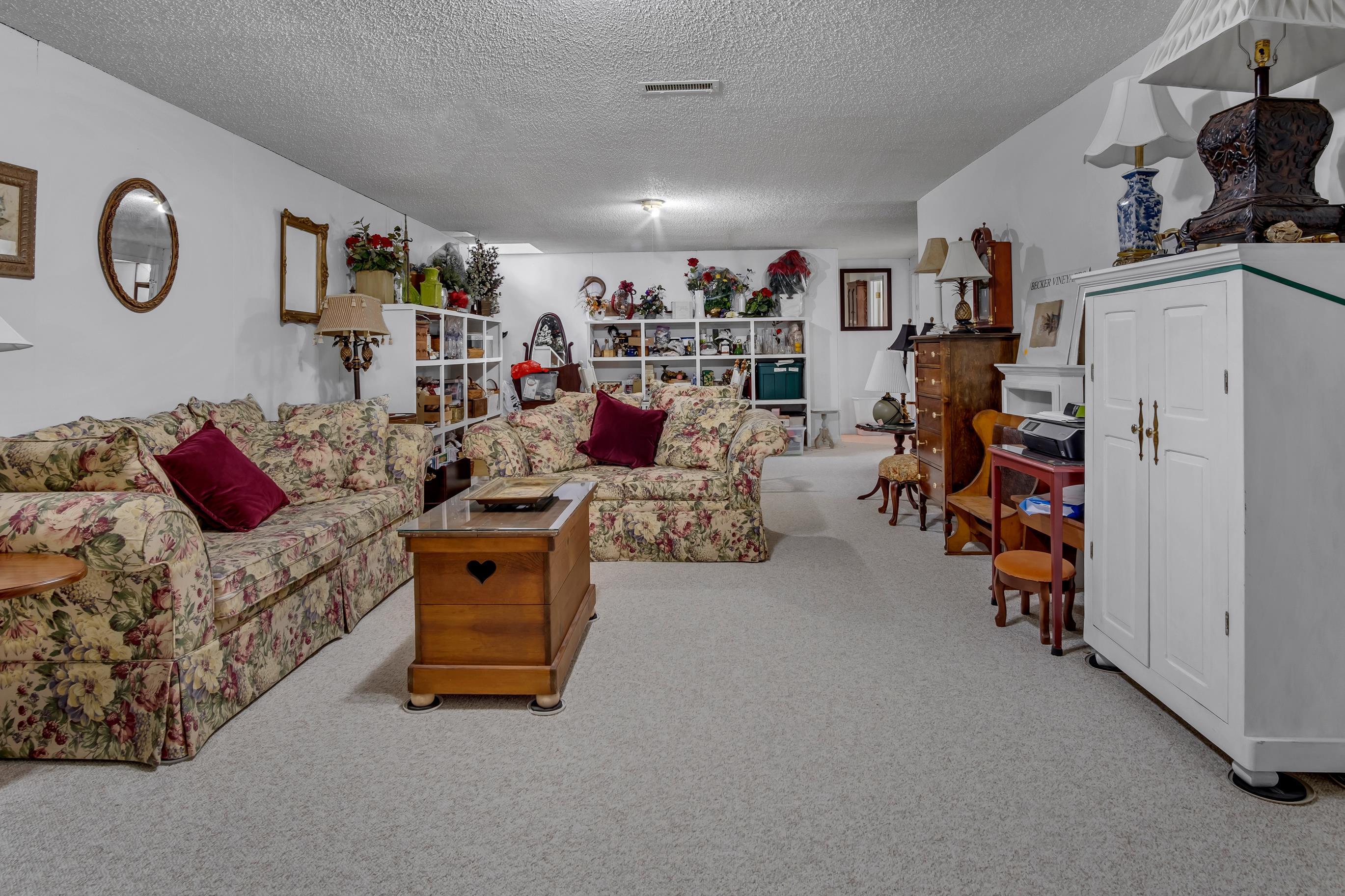 923 Santa Fe St, Newton, Kansas image 25