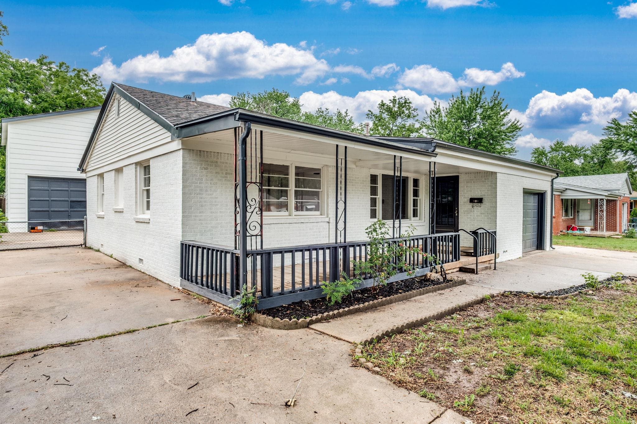 215 Hungerford Ave, Haysville, Kansas image 1