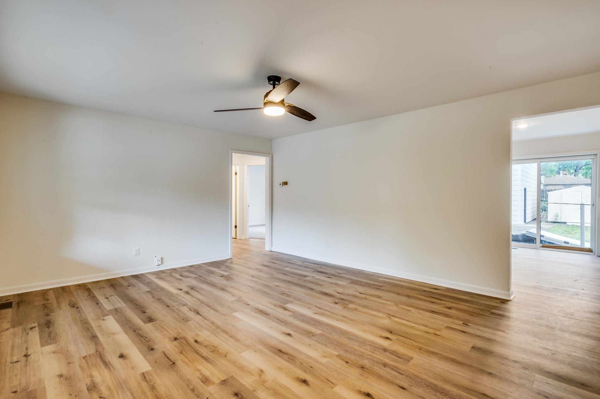215 Hungerford Ave, Haysville, Kansas image 6