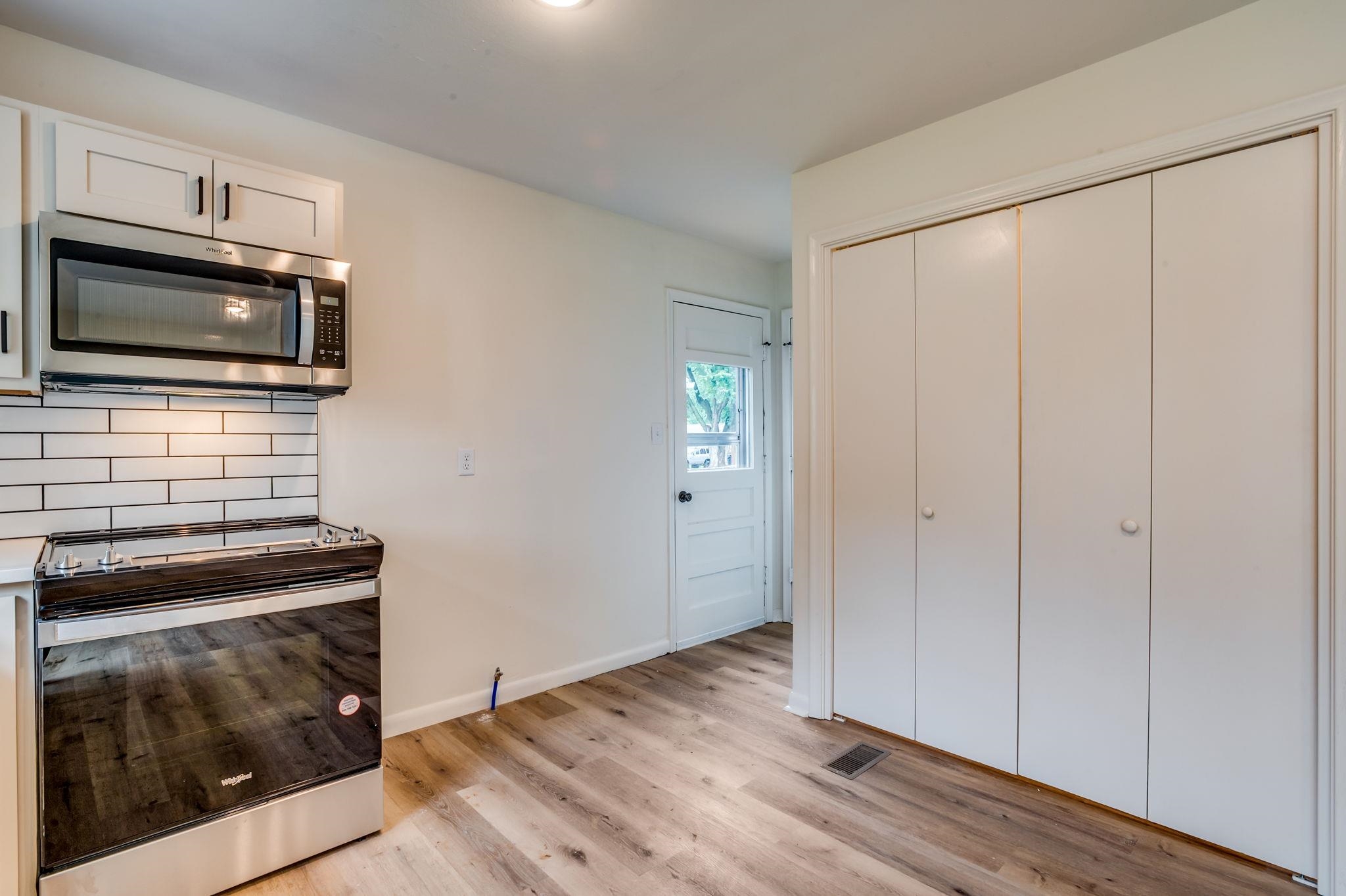 215 Hungerford Ave, Haysville, Kansas image 13