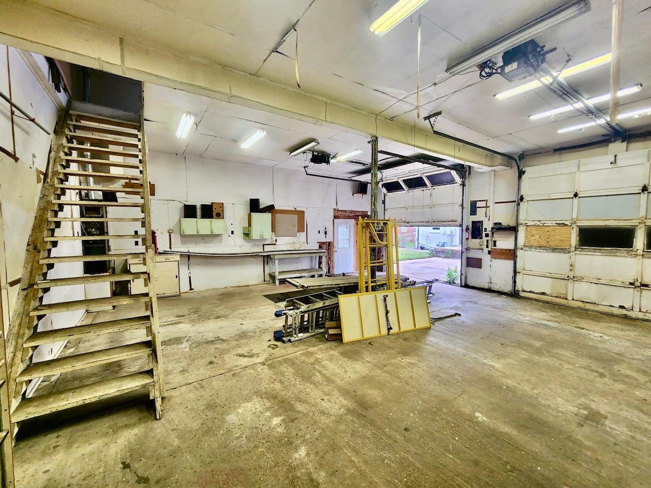 215 Hungerford Ave, Haysville, Kansas image 34