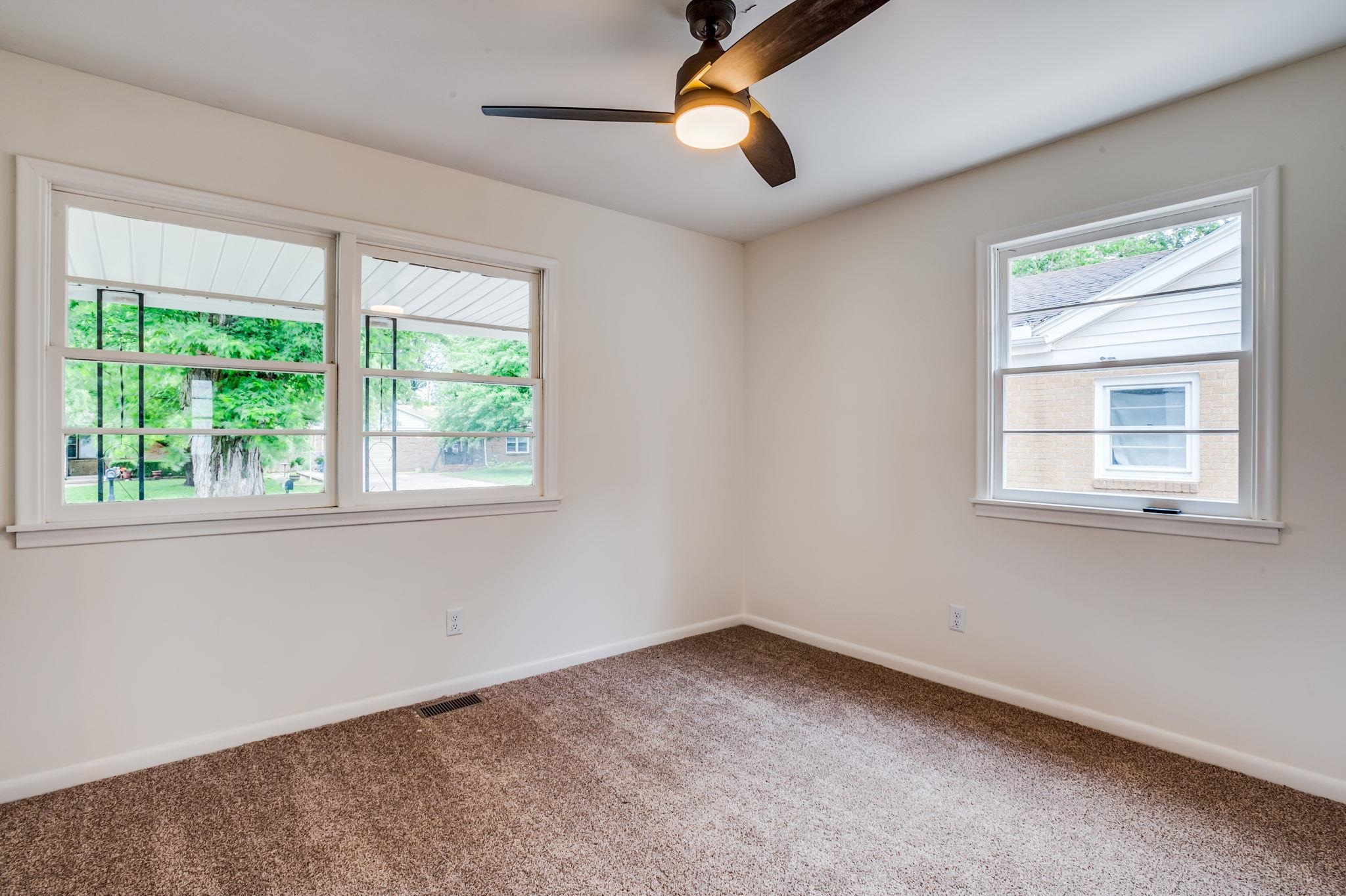 215 Hungerford Ave, Haysville, Kansas image 18