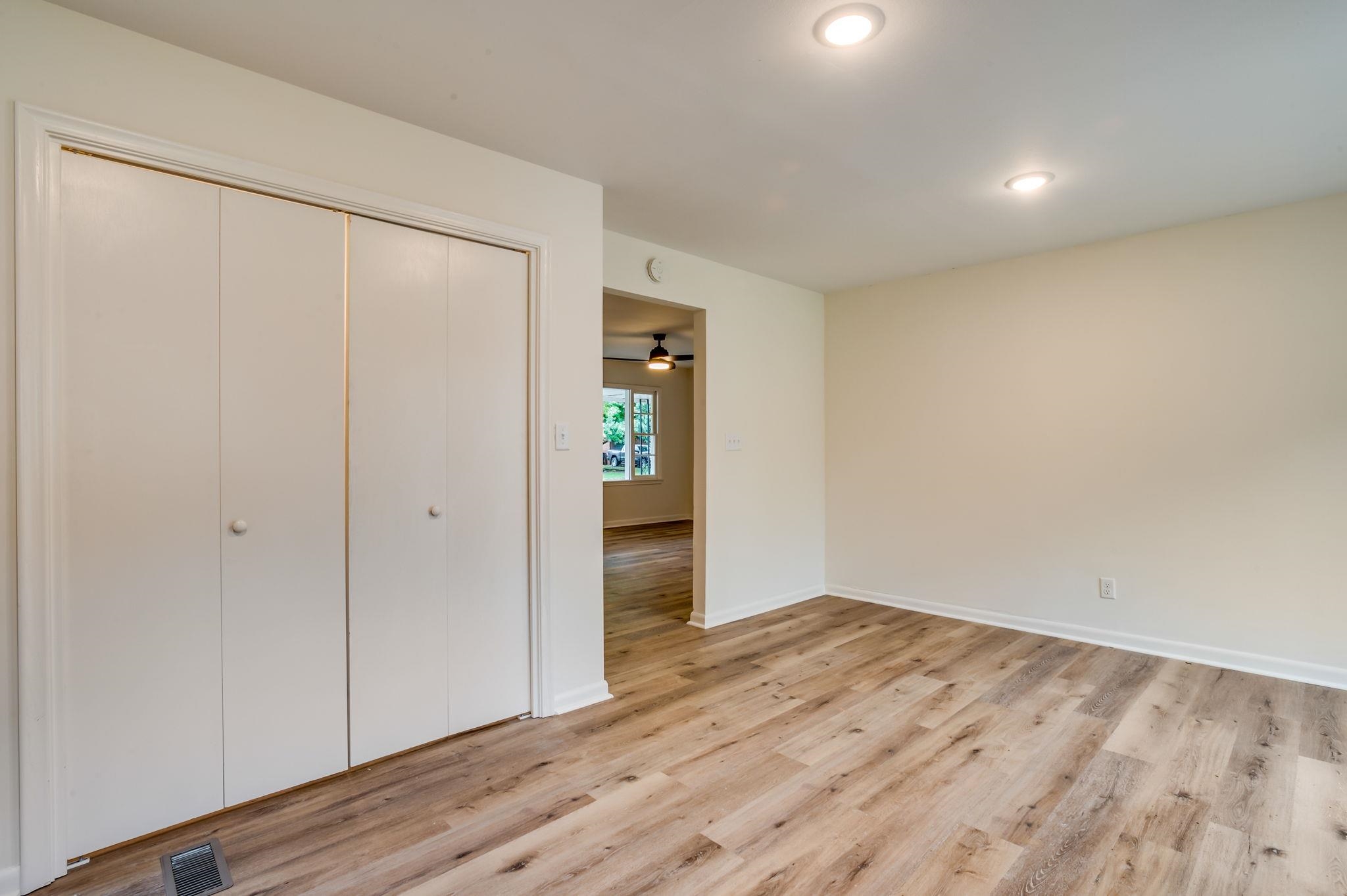 215 Hungerford Ave, Haysville, Kansas image 15