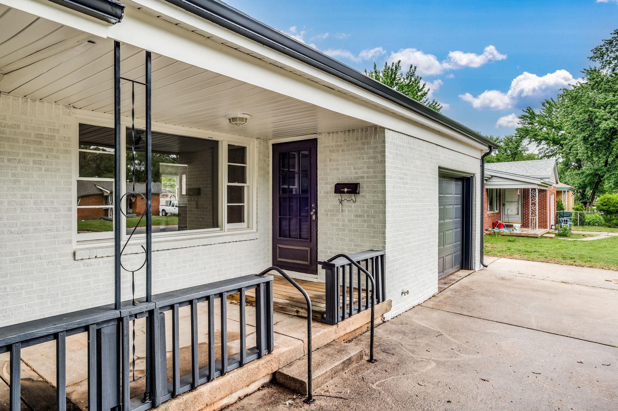 215 Hungerford Ave, Haysville, Kansas image 30