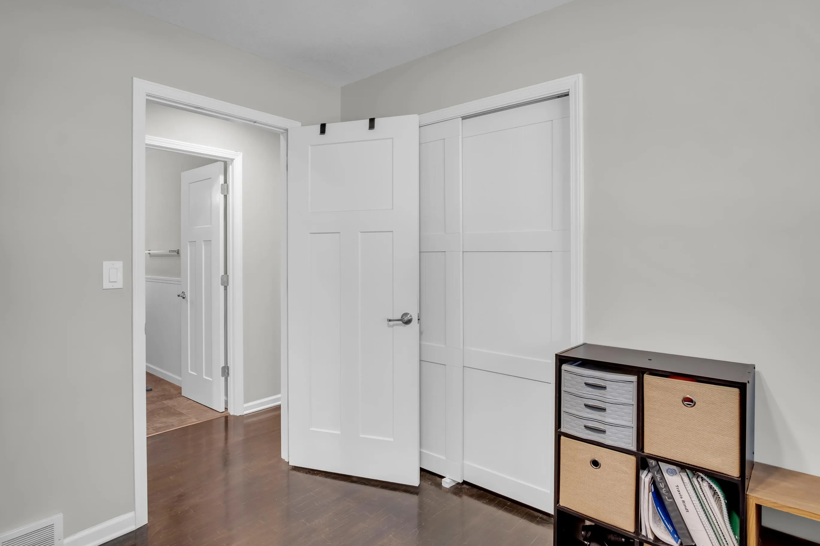 Newton, Kansas 67114, United States, 3 Bedrooms Bedrooms, ,2 BathroomsBathrooms,Residential,Active,178537