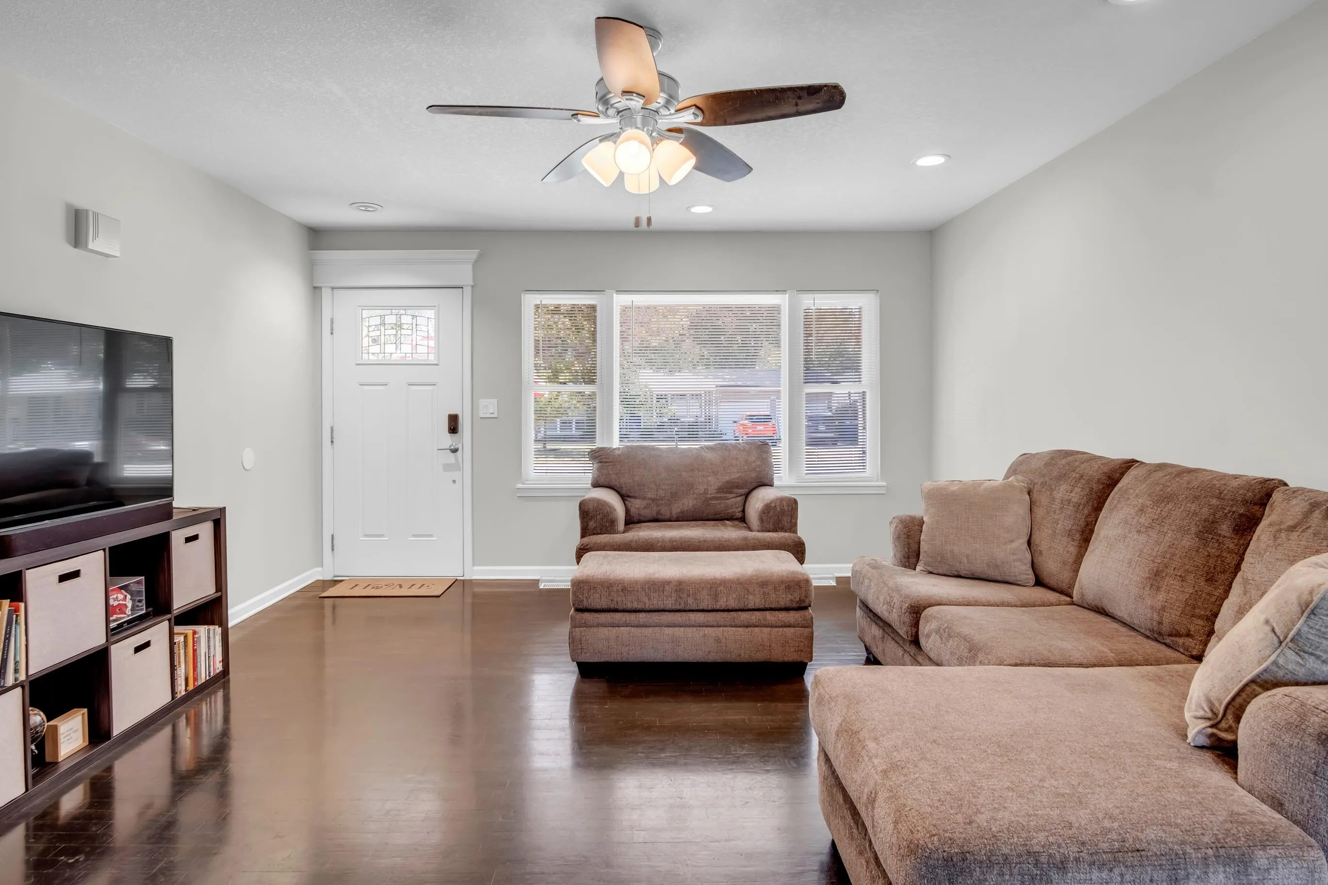 Newton, Kansas 67114, United States, 3 Bedrooms Bedrooms, ,2 BathroomsBathrooms,Residential,Active,178537