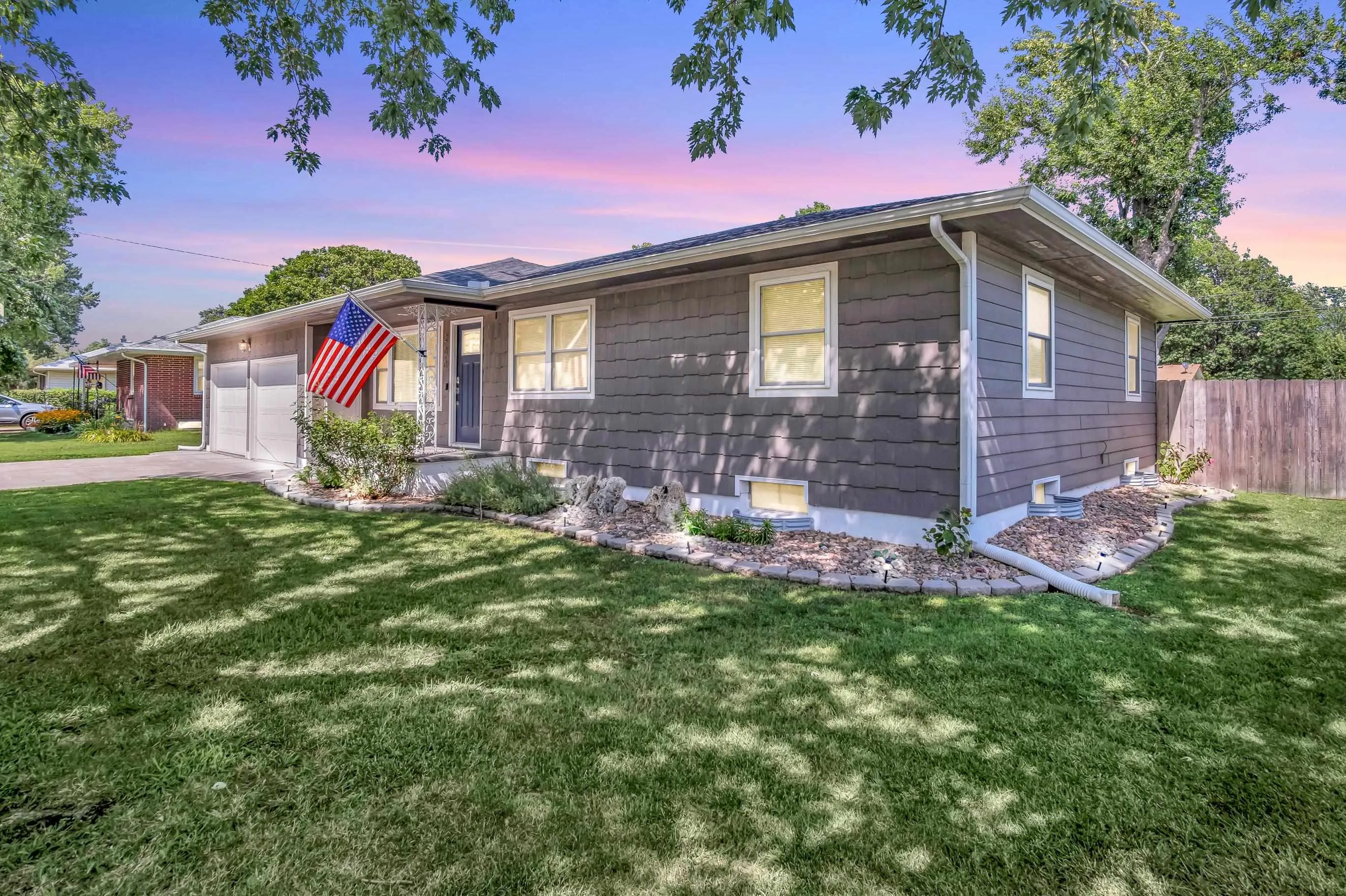 Newton, Kansas 67114, United States, 3 Bedrooms Bedrooms, ,2 BathroomsBathrooms,Residential,Active,178537