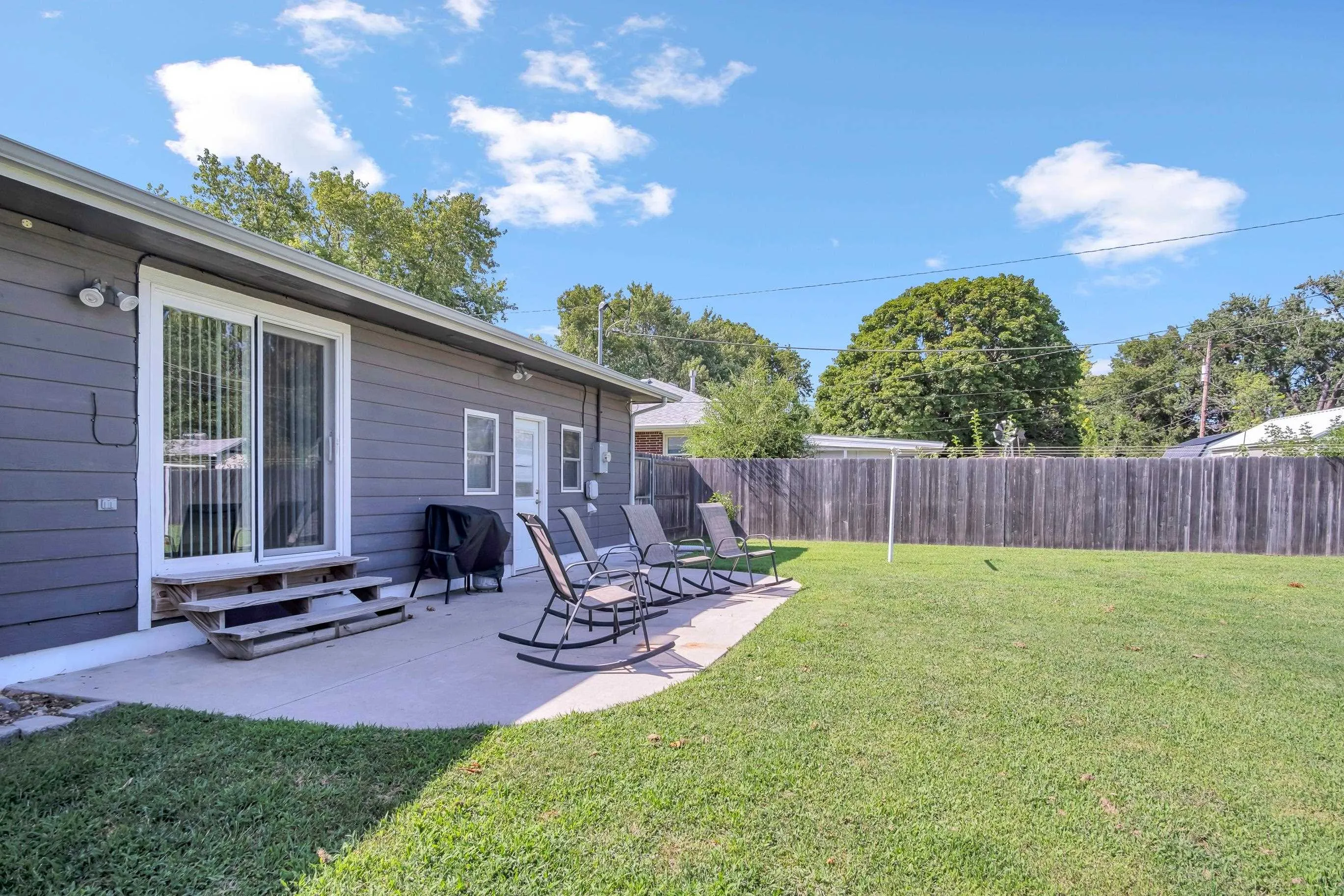 Newton, Kansas 67114, United States, 3 Bedrooms Bedrooms, ,2 BathroomsBathrooms,Residential,Active,178537