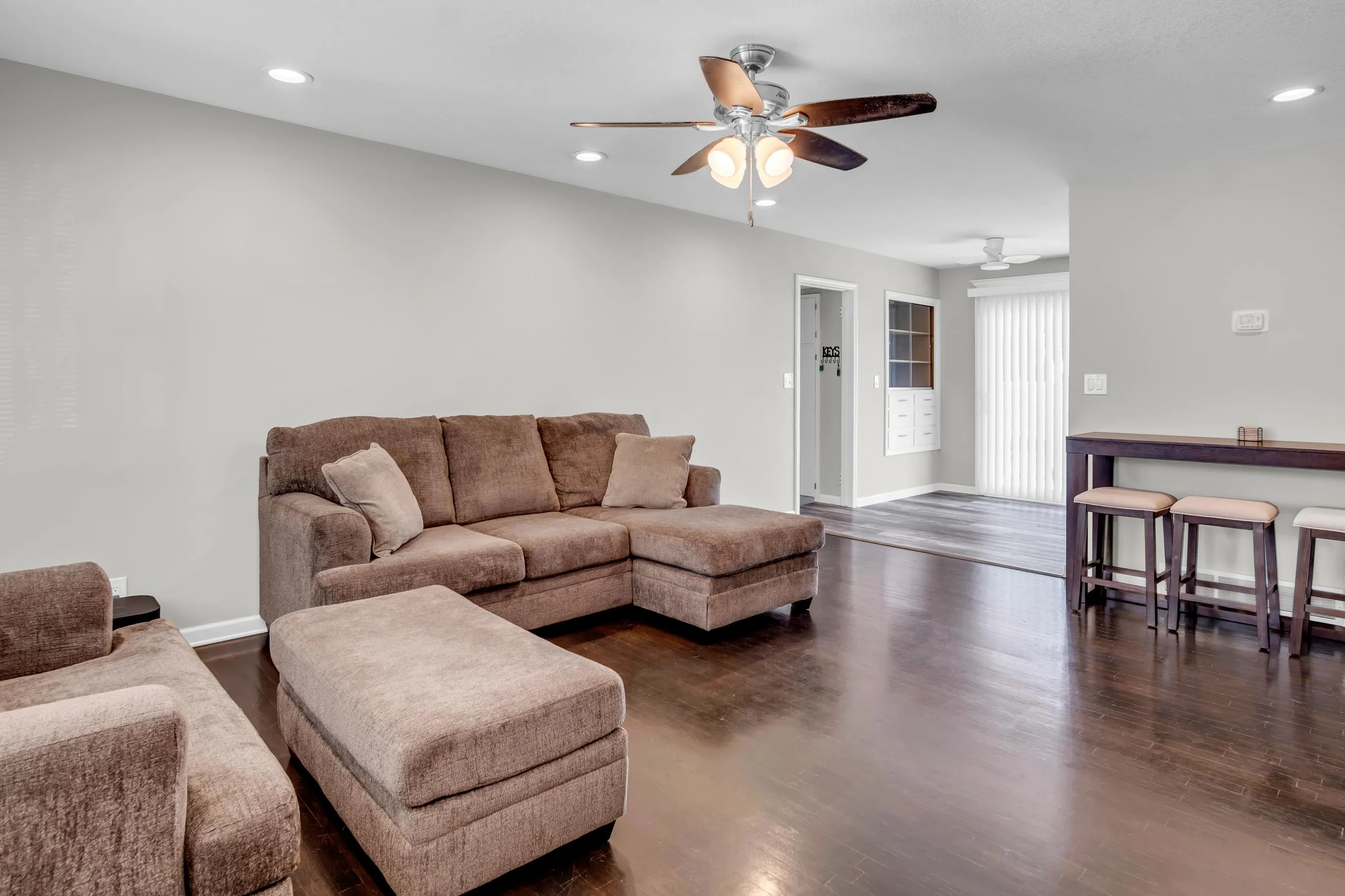 Newton, Kansas 67114, United States, 3 Bedrooms Bedrooms, ,2 BathroomsBathrooms,Residential,Active,178537