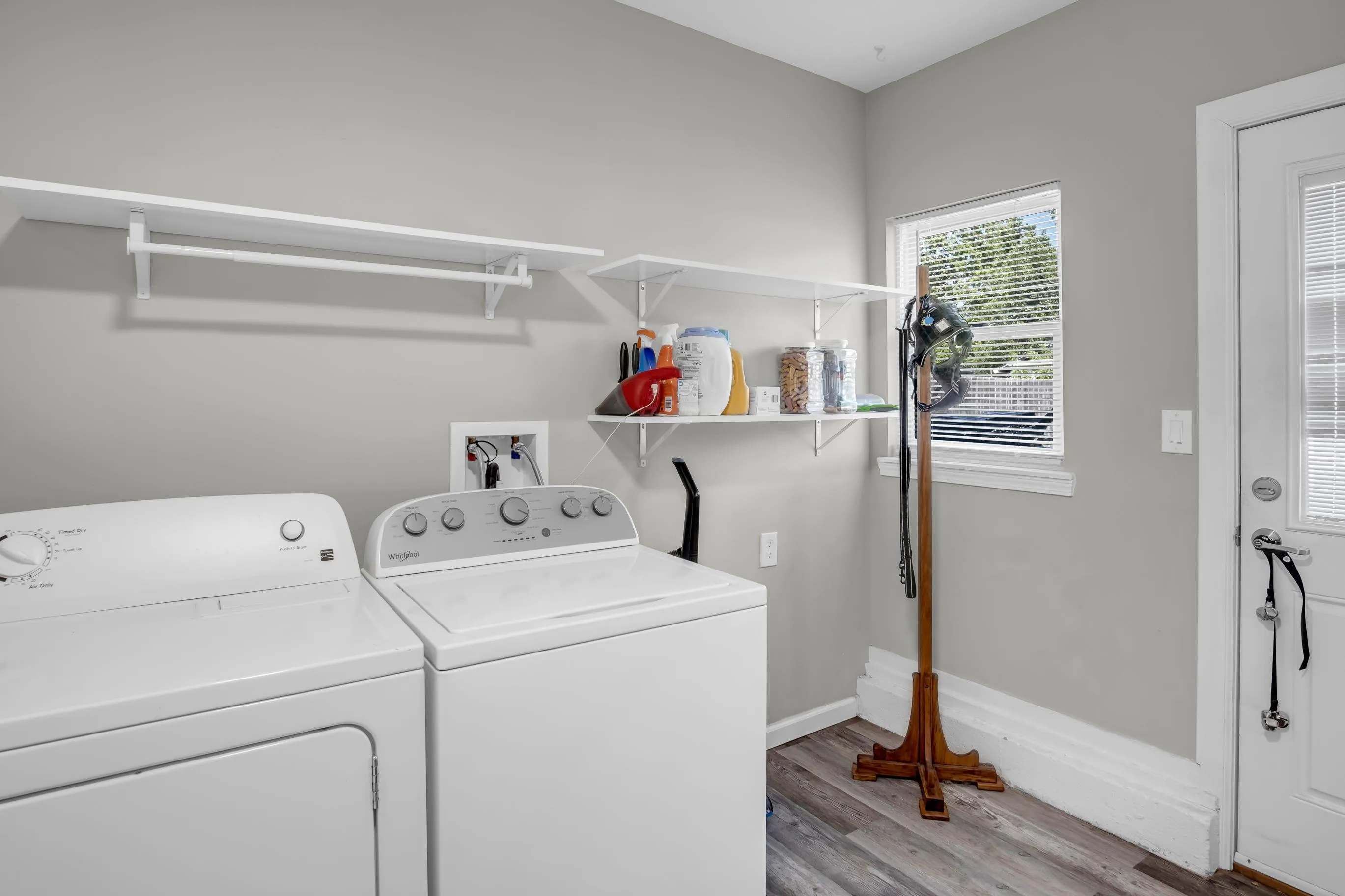 Newton, Kansas 67114, United States, 3 Bedrooms Bedrooms, ,2 BathroomsBathrooms,Residential,Active,178537