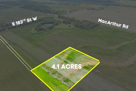 Vacant Land For Sale - LOT 4 E Cedar Rust Estates<br/> Goddard, KS 67052