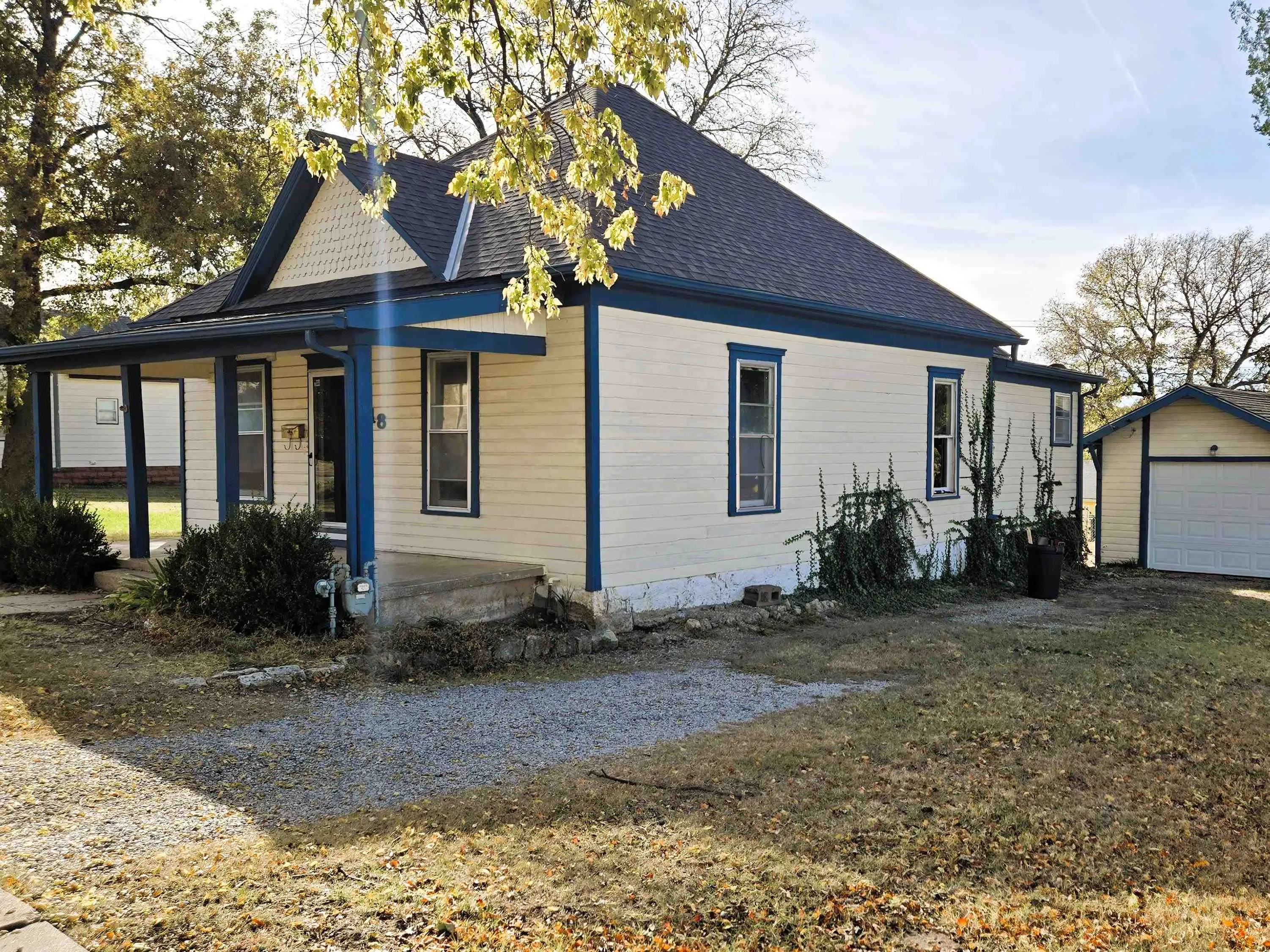 Wellington, Kansas 67152, United States, 3 Bedrooms Bedrooms, ,1 BathroomBathrooms,Residential,Pending,246823