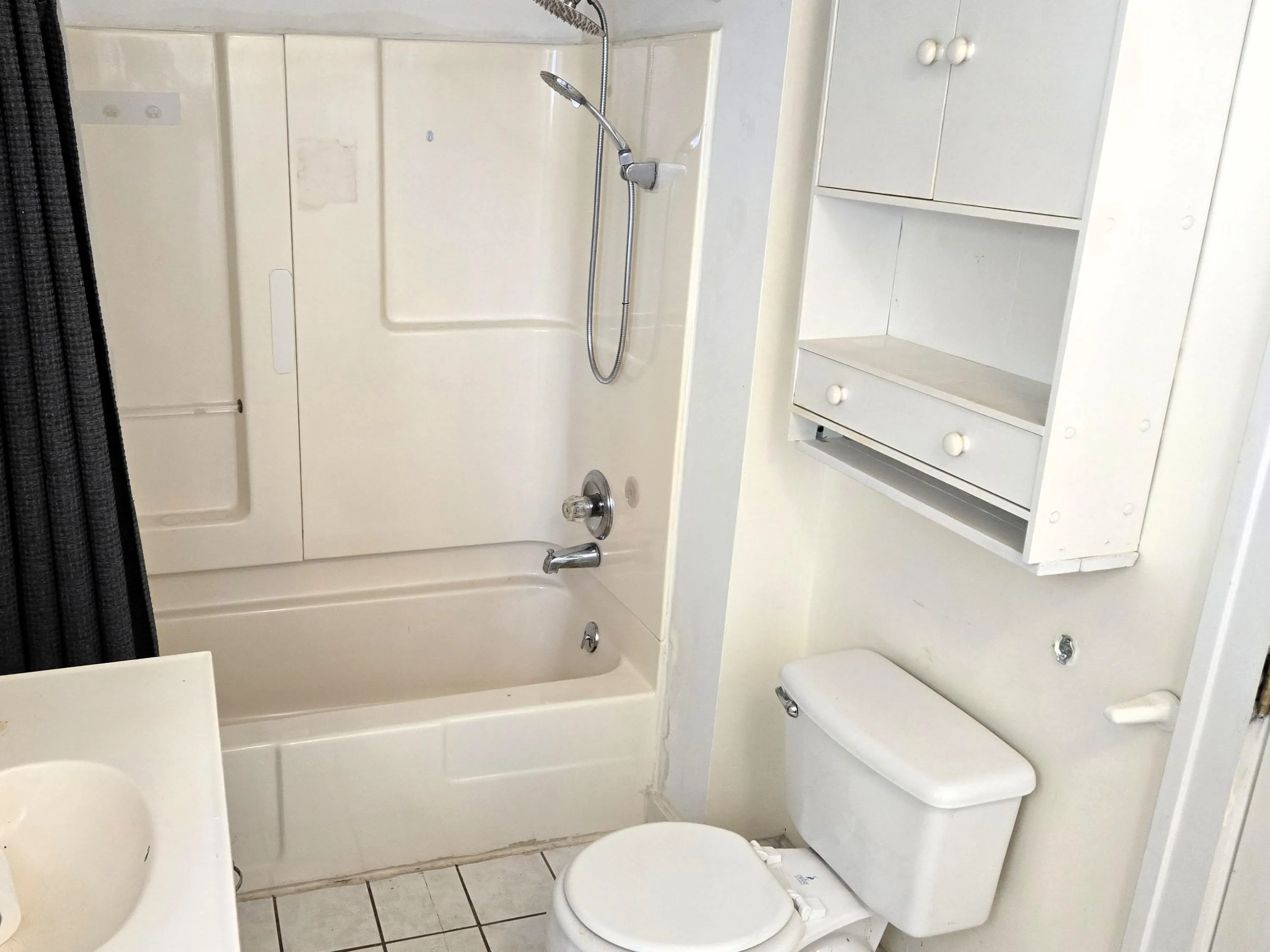 Wellington, Kansas 67152, United States, 3 Bedrooms Bedrooms, ,1 BathroomBathrooms,Residential,Pending,246823