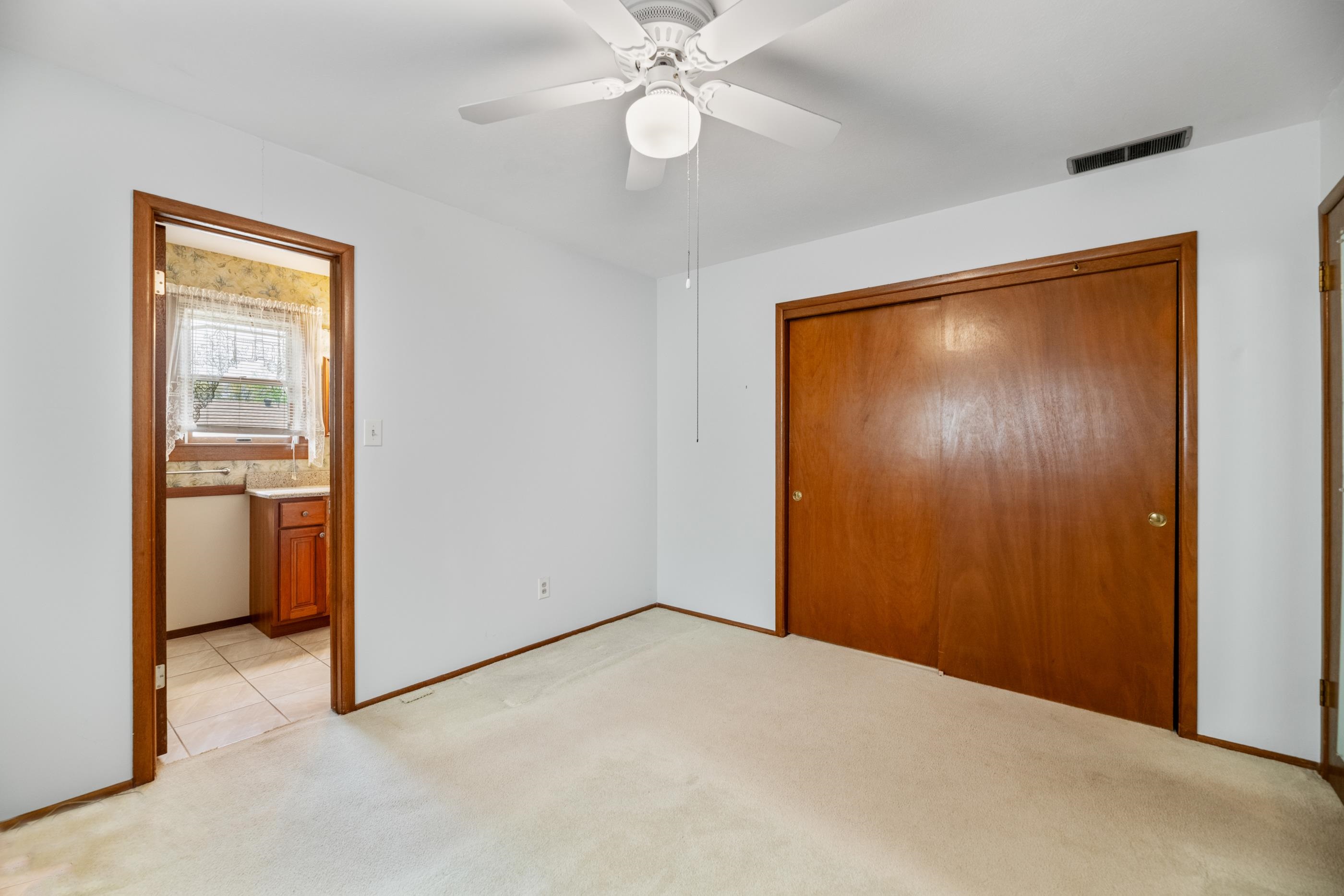9201 W Hickory Ln, Wichita, Kansas image 13