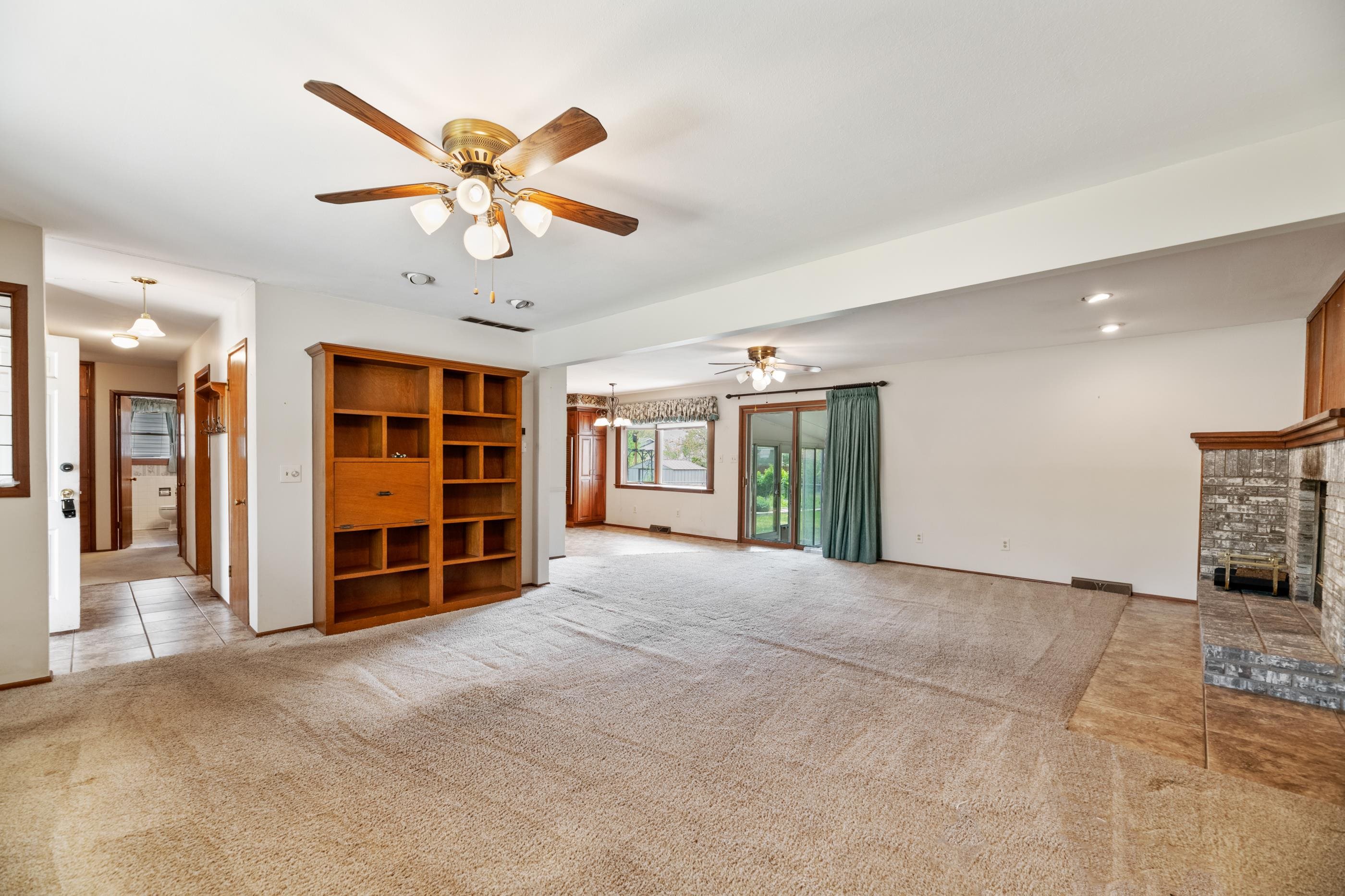 9201 W Hickory Ln, Wichita, Kansas image 3
