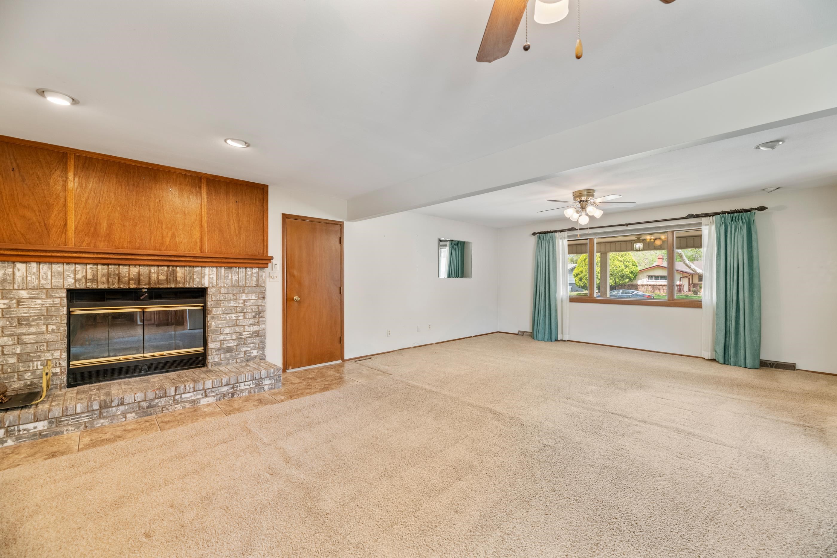 9201 W Hickory Ln, Wichita, Kansas image 7