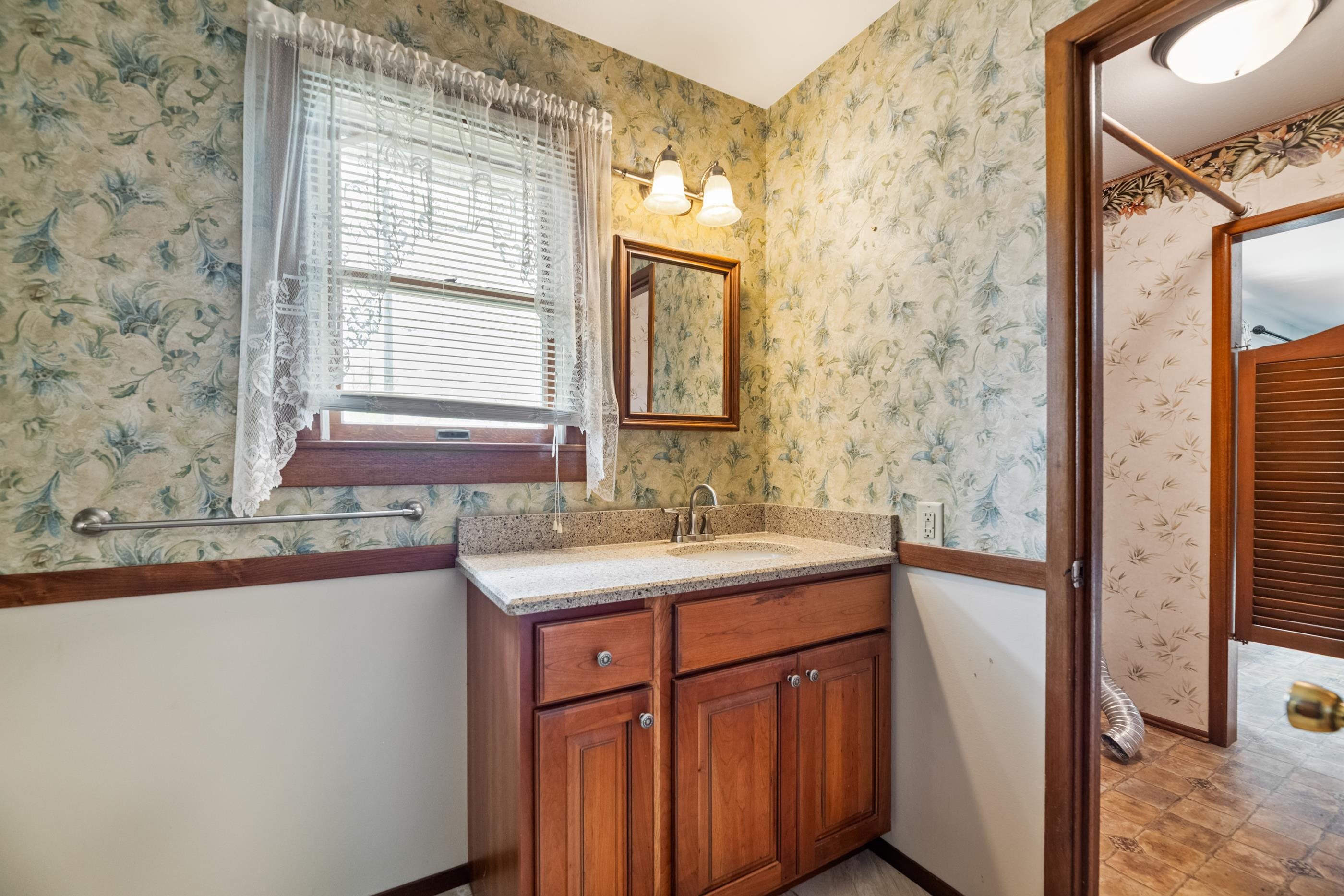 9201 W Hickory Ln, Wichita, Kansas image 17