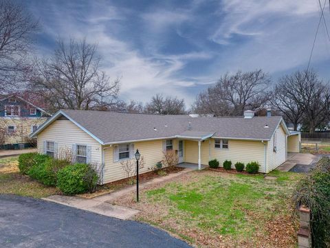 Homes For Sale - 1115 Mound St<br/> Cowley County, Winfield, KS 67156