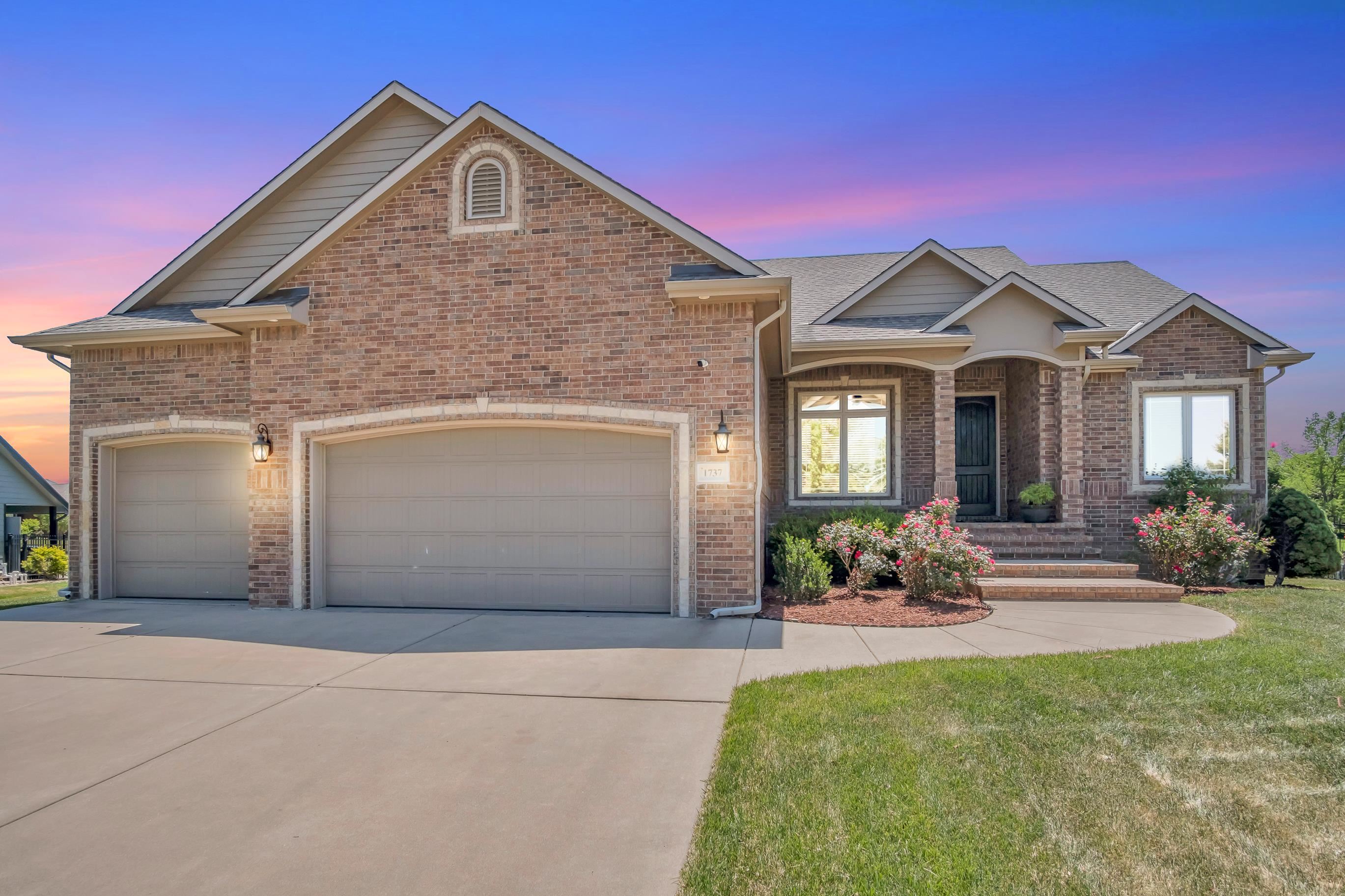 1737 S Triple Crown Ct, Wichita, Kansas image 1