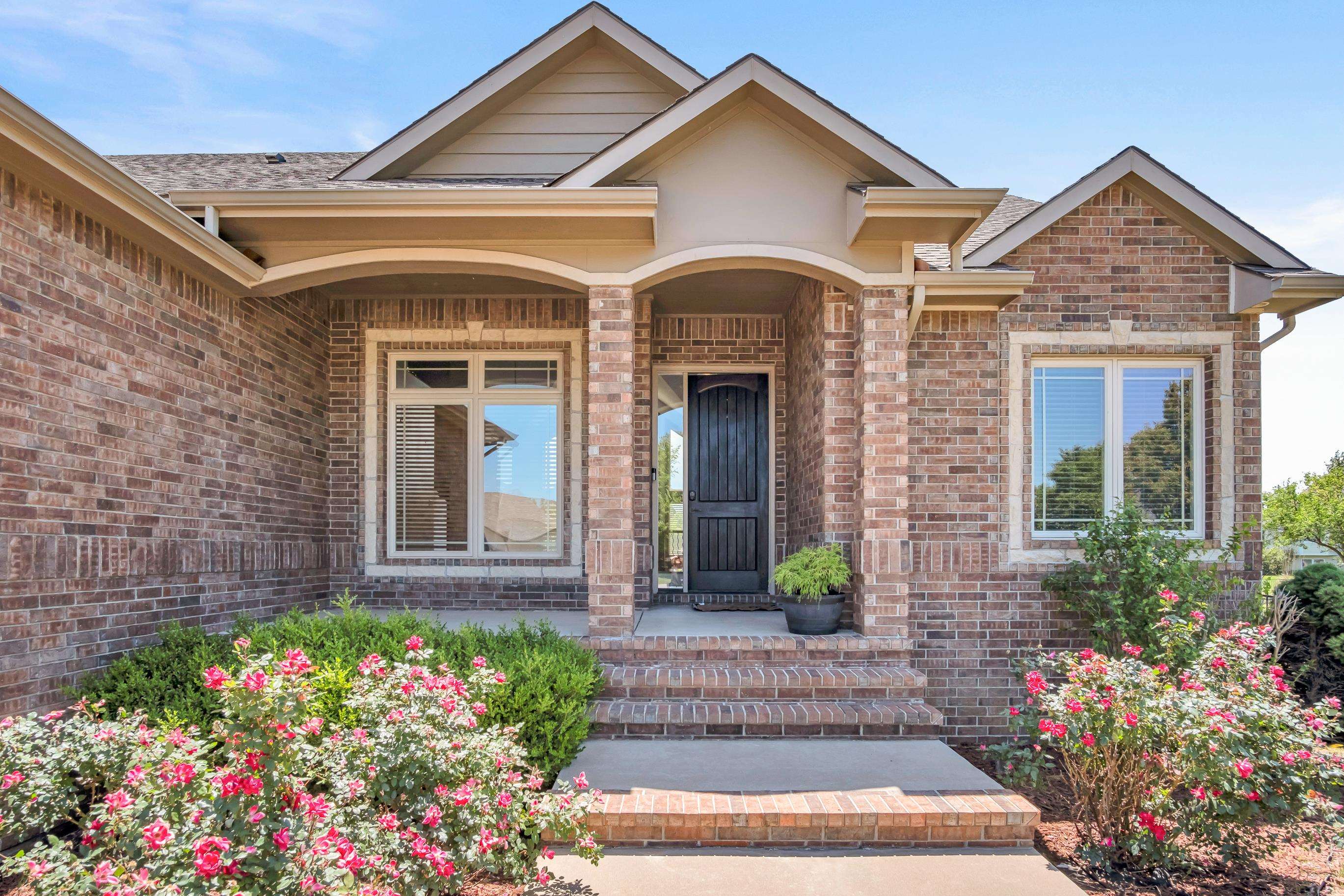 1737 S Triple Crown Ct, Wichita, Kansas image 3