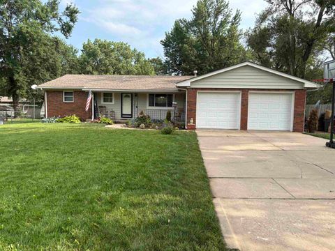 Homes For Sale - 7401 W Galoway Ave<br/> Wichita, KS 67212