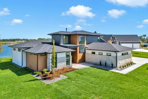 Homes For Sale - 5118 Shoreside Street<br/> Maize, KS 67101