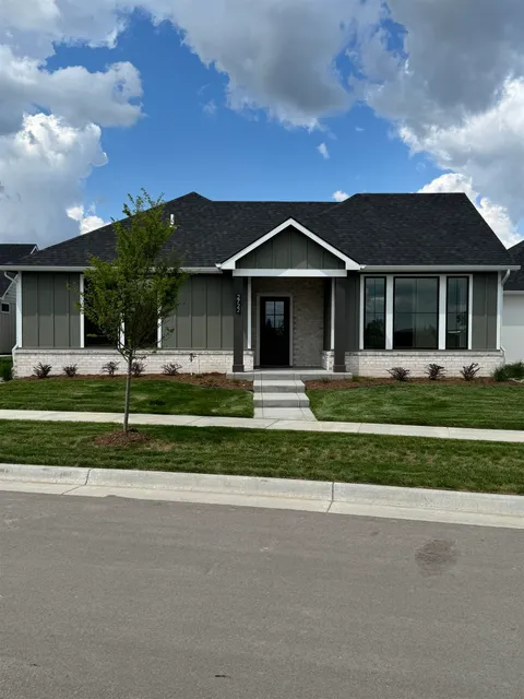2722 W Shearwater St, Wichita, KS MLS: 655244