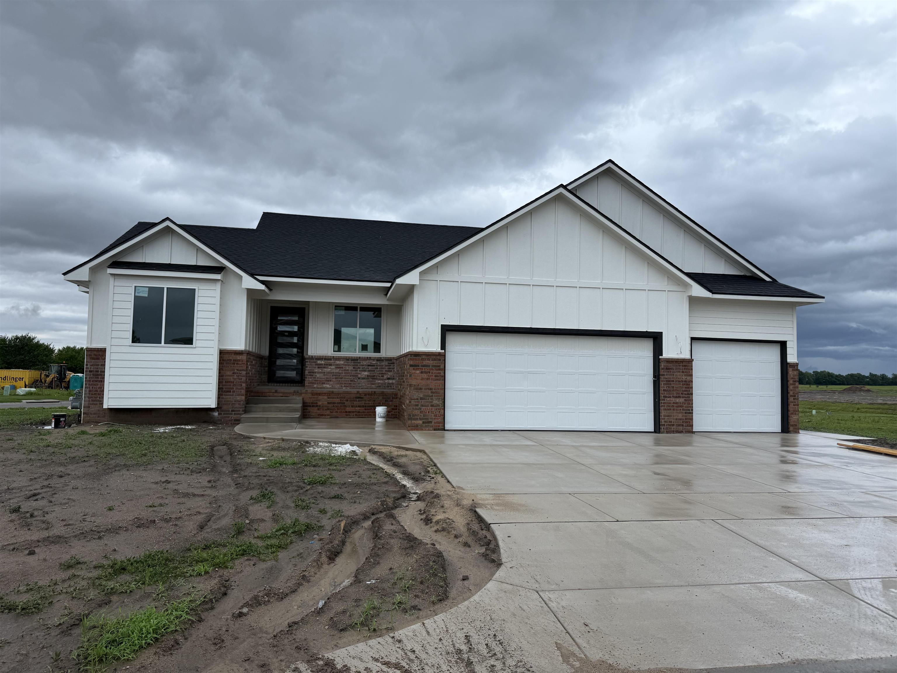 100 S Wellcrest Ct, Wichita, Kansas image 1