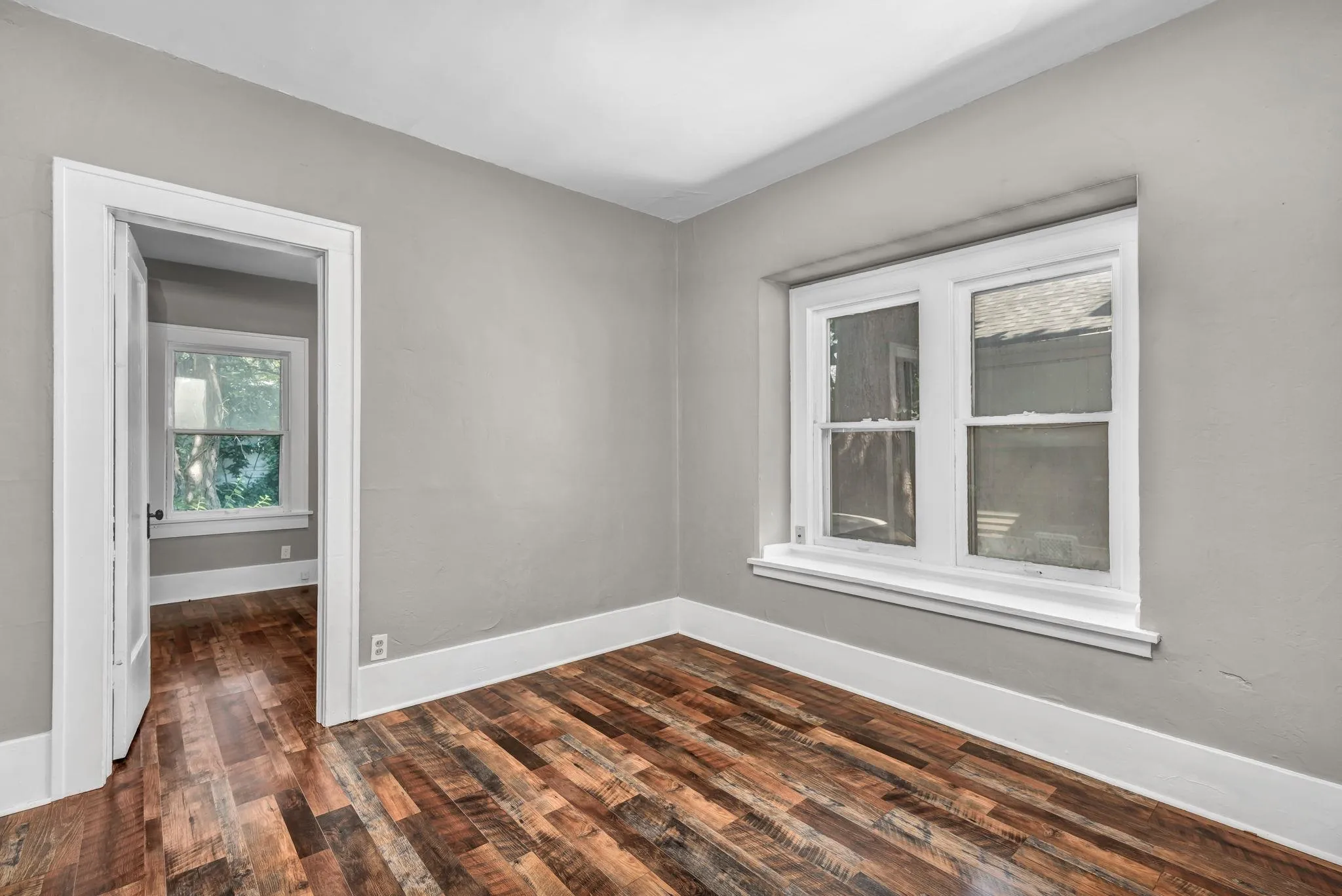 Wichita, Kansas 67214, United States, 3 Bedrooms Bedrooms, ,1 BathroomBathrooms,Residential,Pending,54962