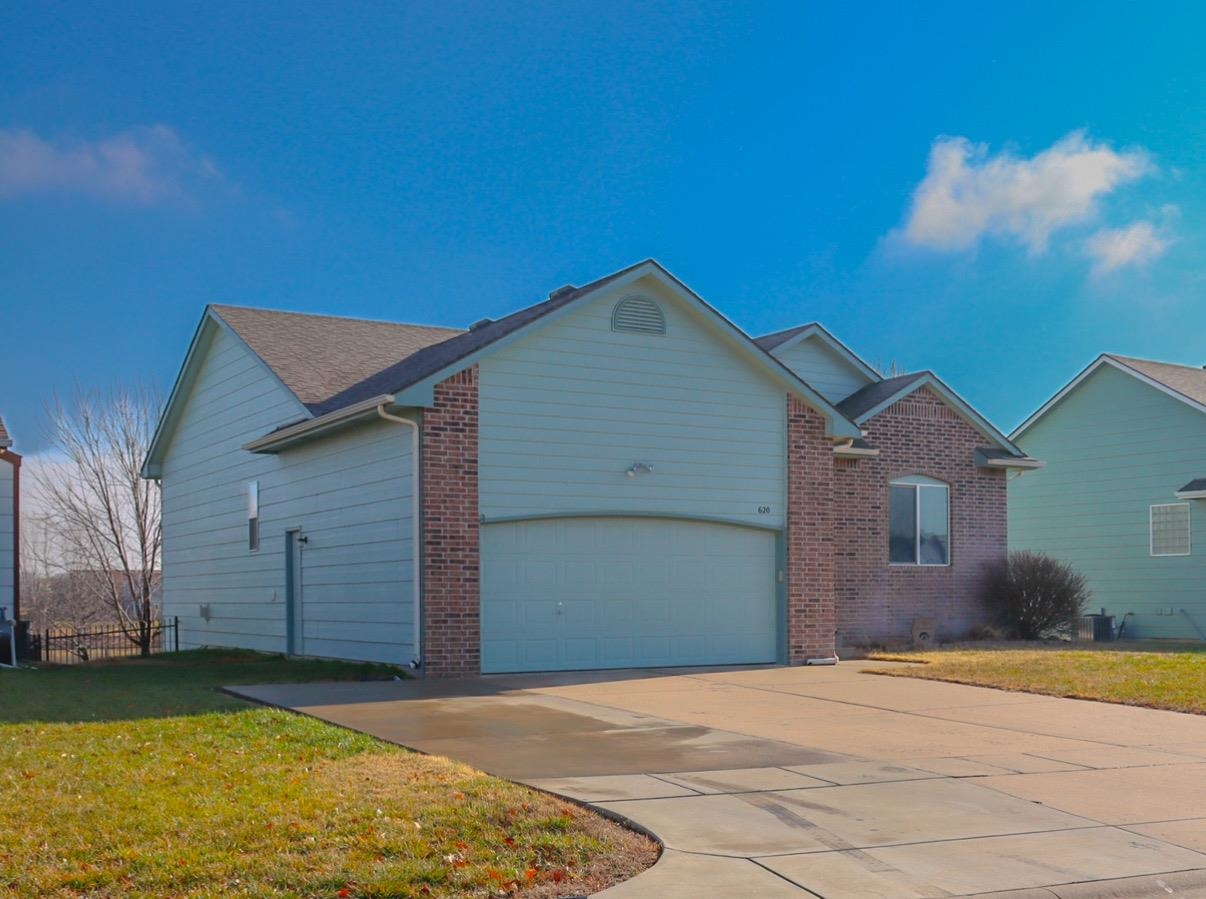 620 S Stoneridge St, Valley Center, Kansas image 2