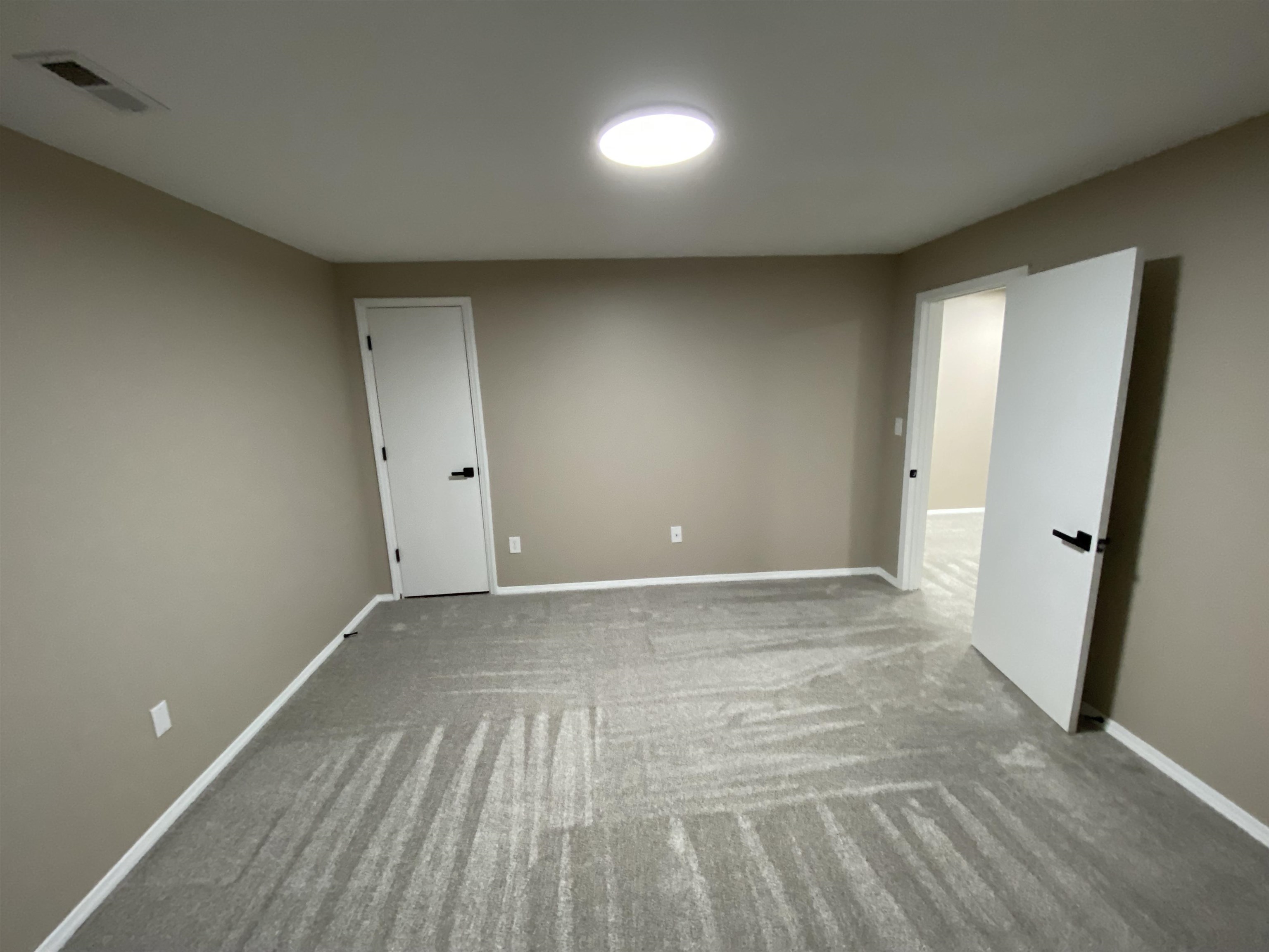 339 S Peach Cir, Haysville, Kansas image 17