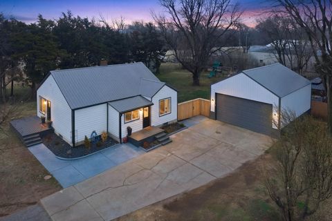 Photo of 1520 S 383rd St W St, Cheney, KS 67025 (MLS # 669243)