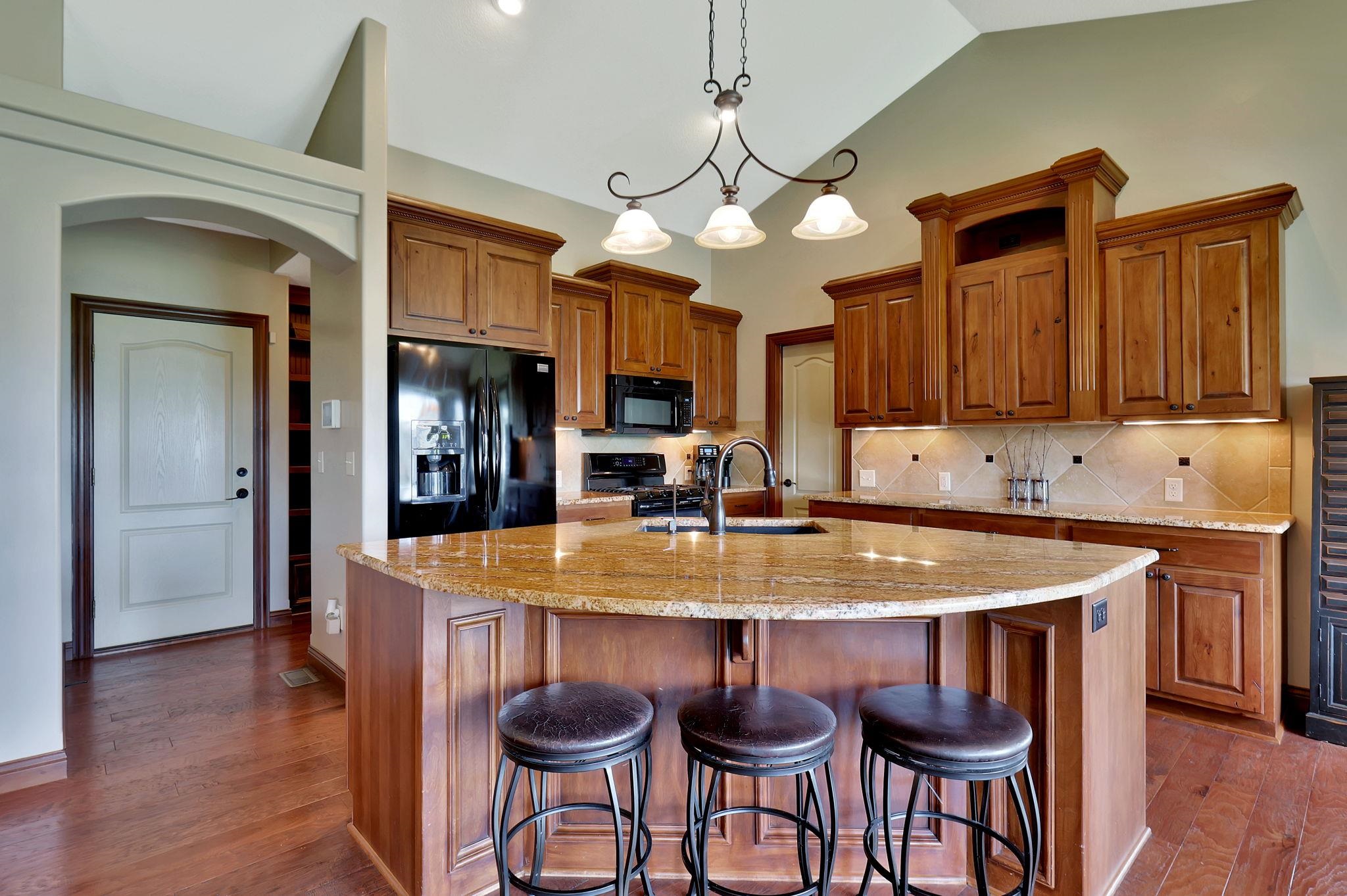 4871 N Emerald Ct, Maize, Kansas image 4