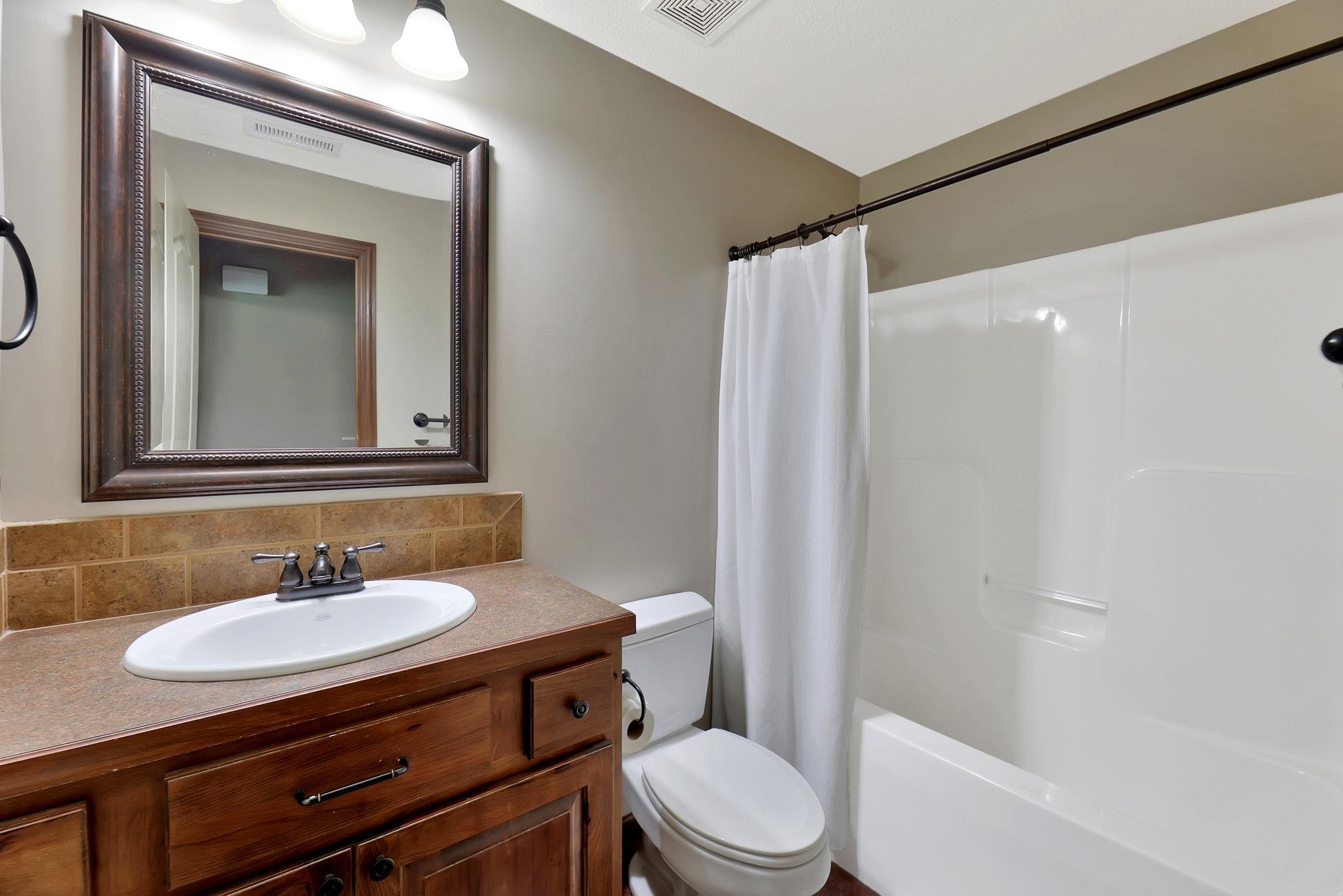 4871 N Emerald Ct, Maize, Kansas image 31
