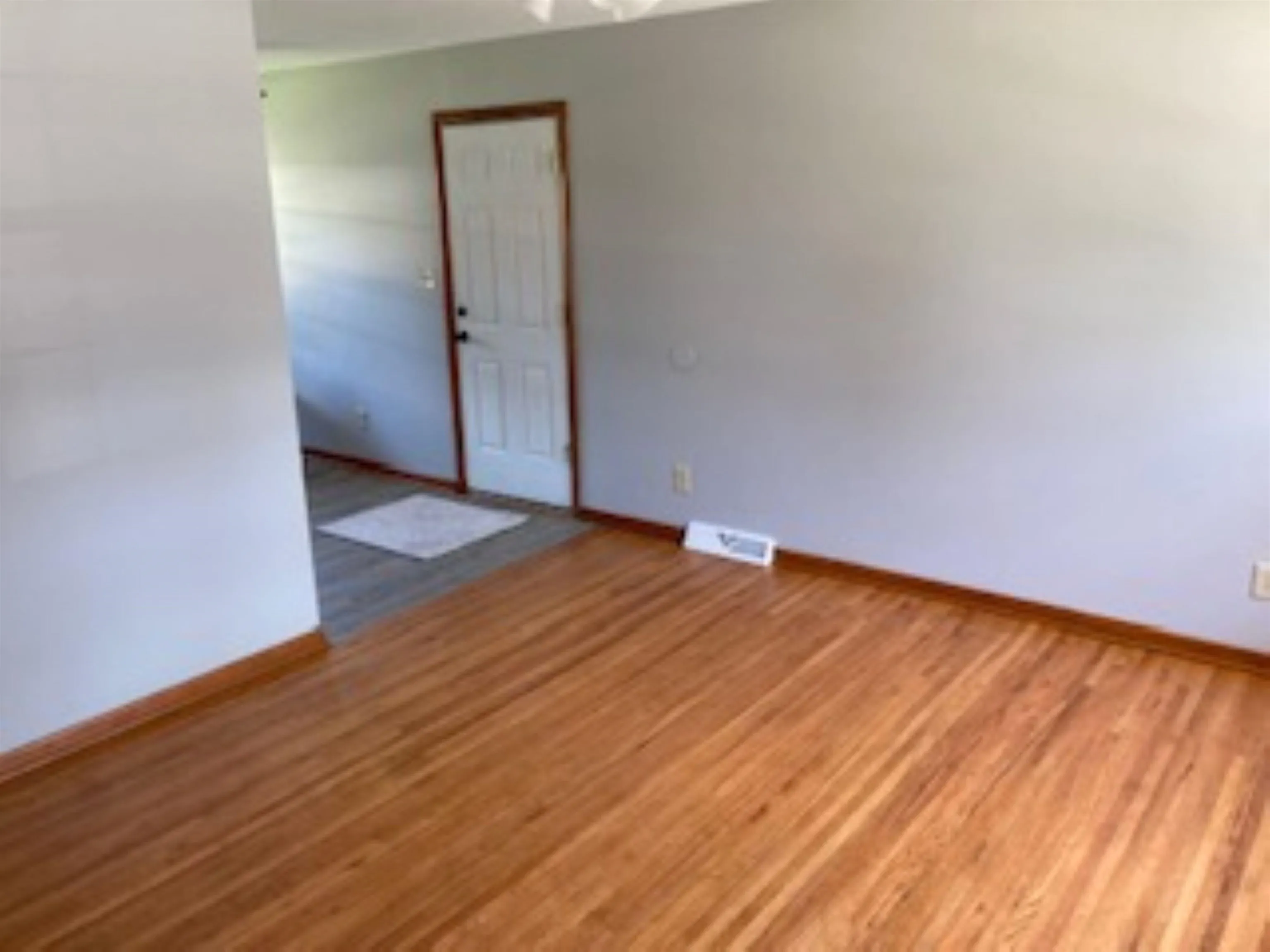 Wichita, Kansas 67204, United States, 5 Bedrooms Bedrooms, ,2 BathroomsBathrooms,Residential,Active,174668