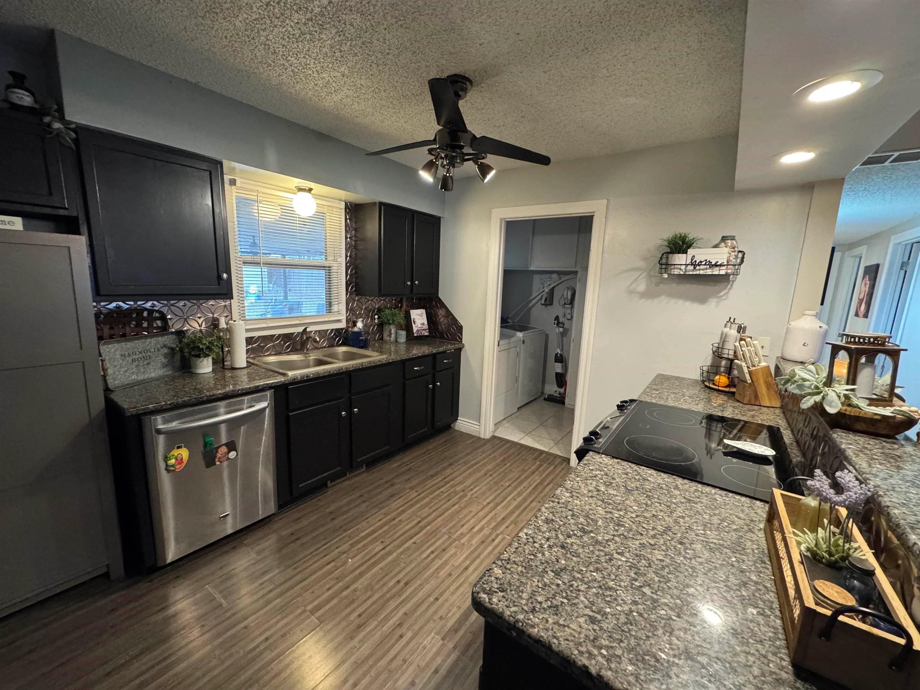 Wellington, Kansas 67152, United States, 3 Bedrooms Bedrooms, ,1 BathroomBathrooms,Residential,Active,249339