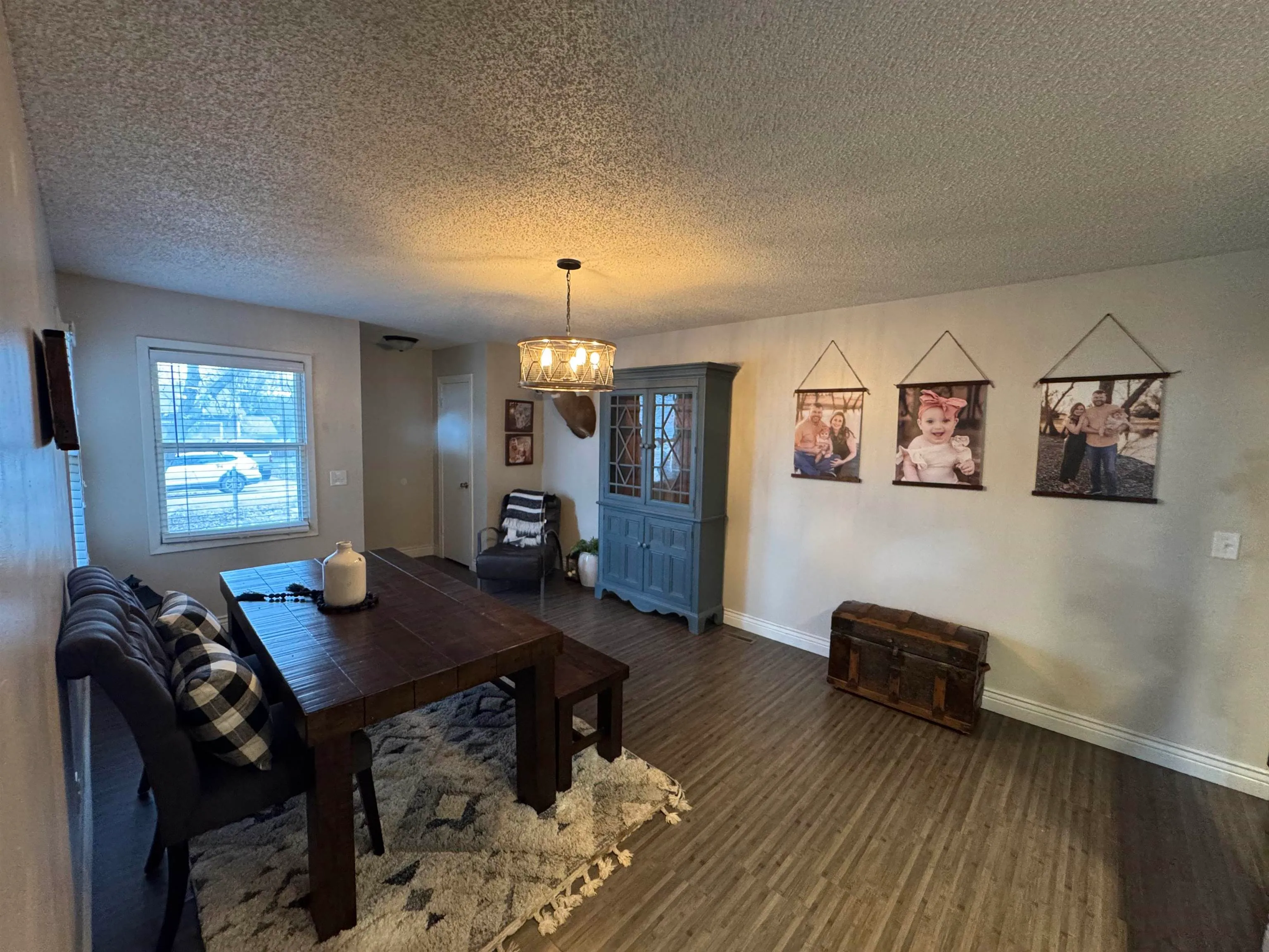 Wellington, Kansas 67152, United States, 3 Bedrooms Bedrooms, ,1 BathroomBathrooms,Residential,Active,249339