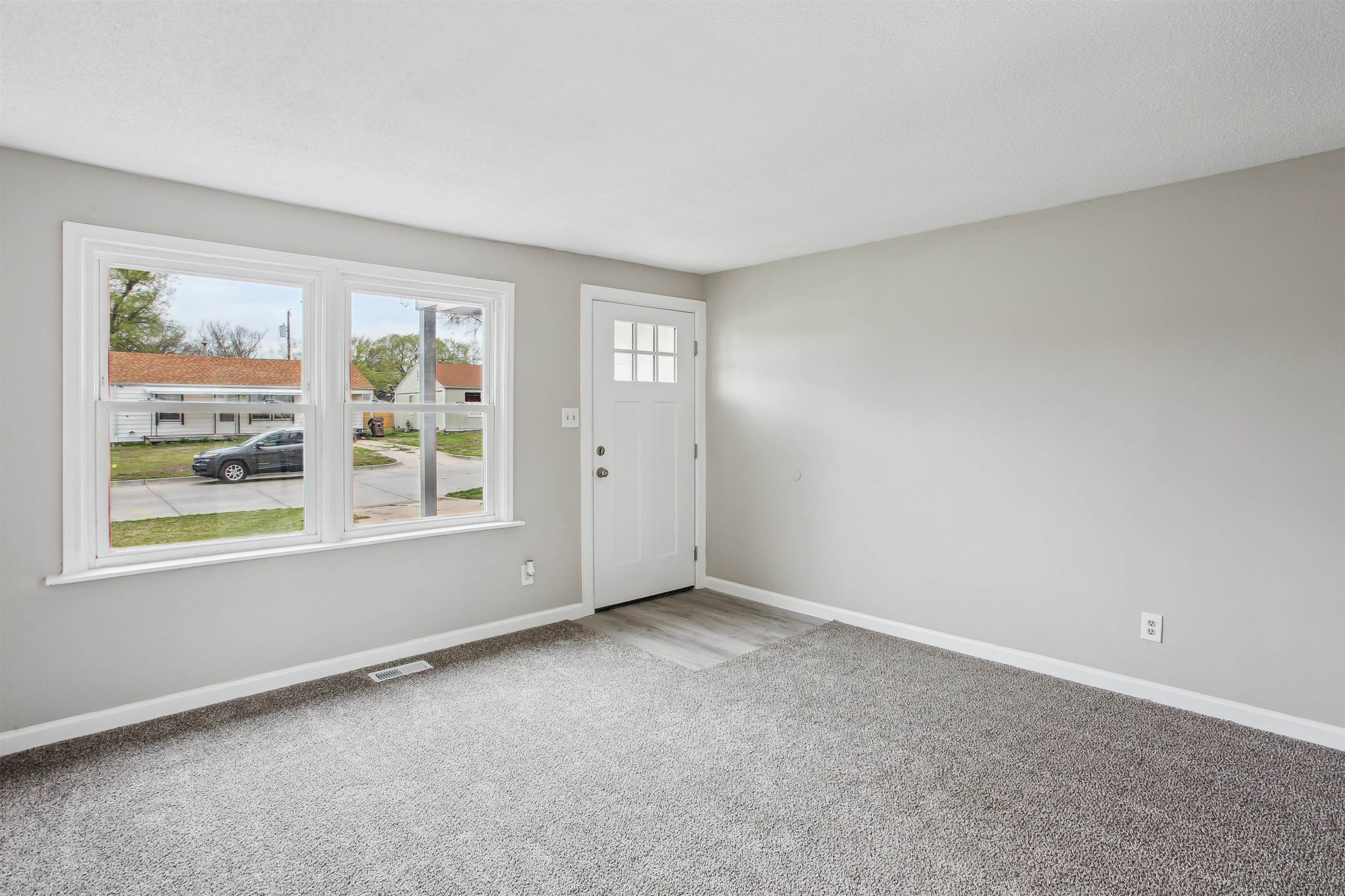 1162 S Pineridge Rd, Wichita, Kansas image 3