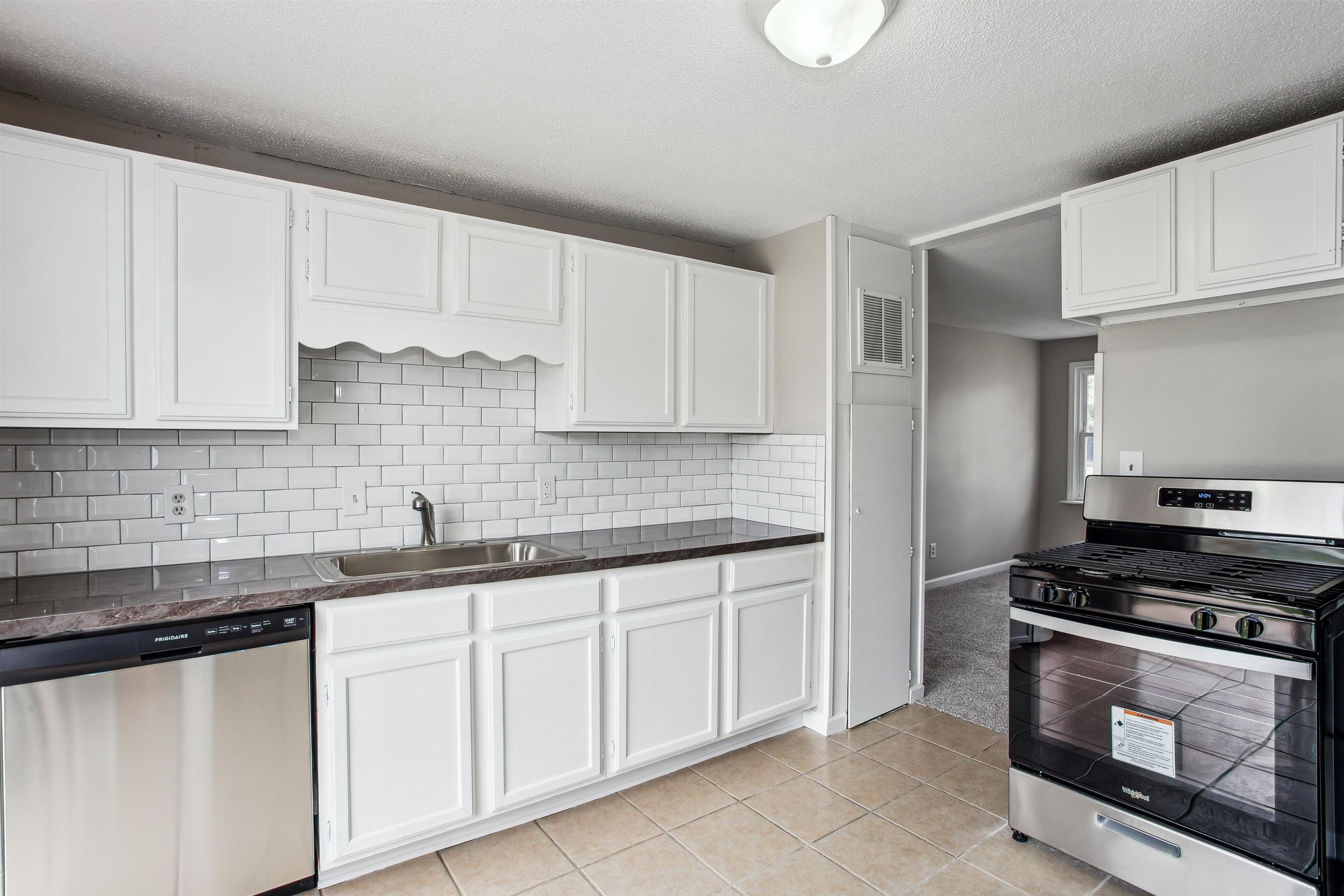 1162 S Pineridge Rd, Wichita, Kansas image 4