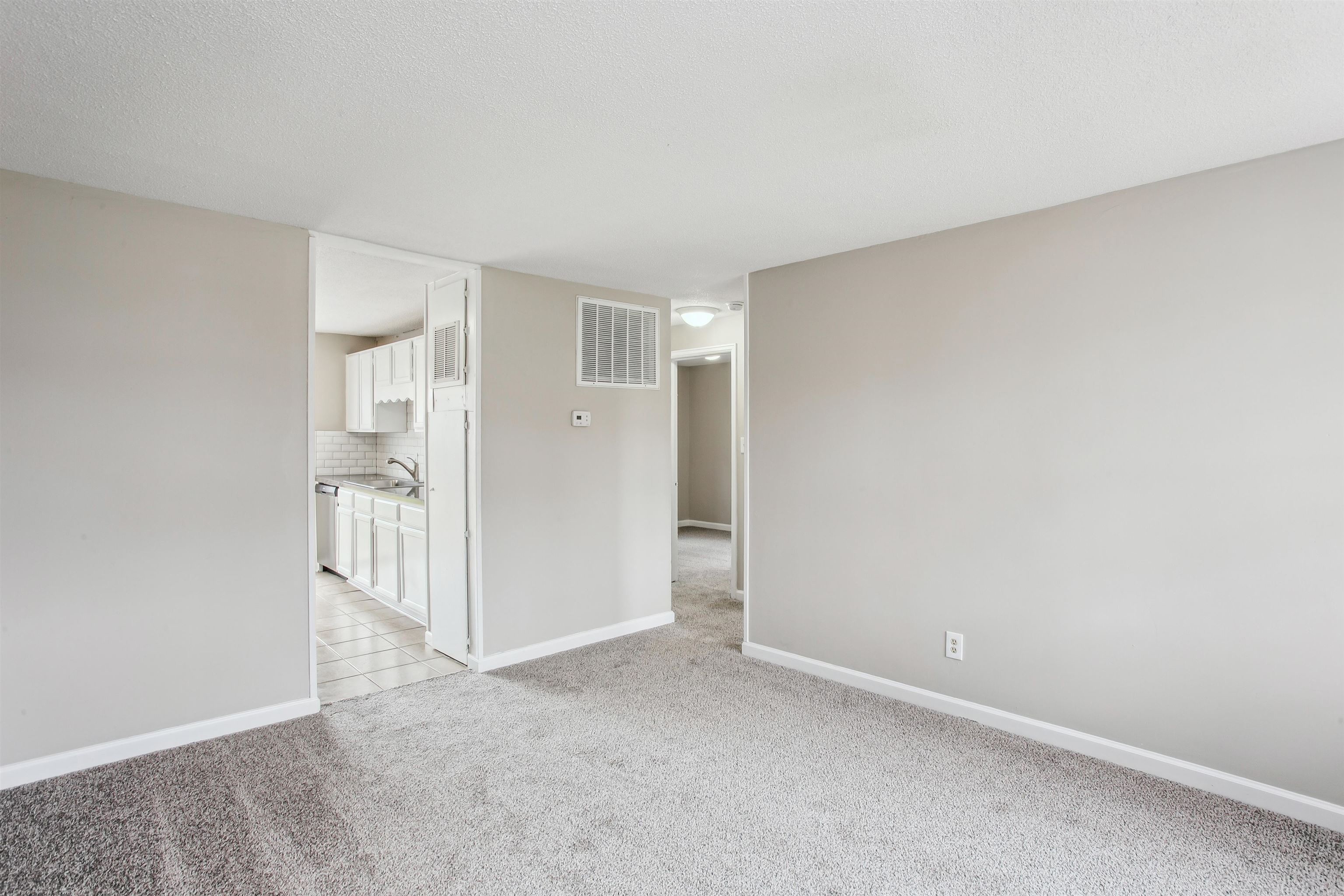 1162 S Pineridge Rd, Wichita, Kansas image 2