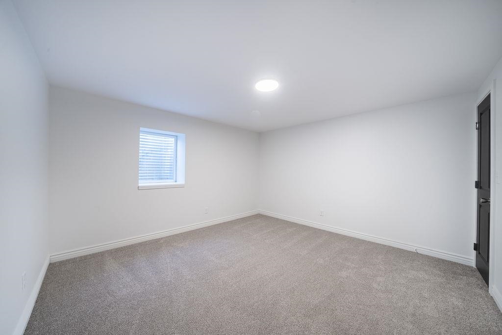 407 E Valley View, Derby, Virginia image 24