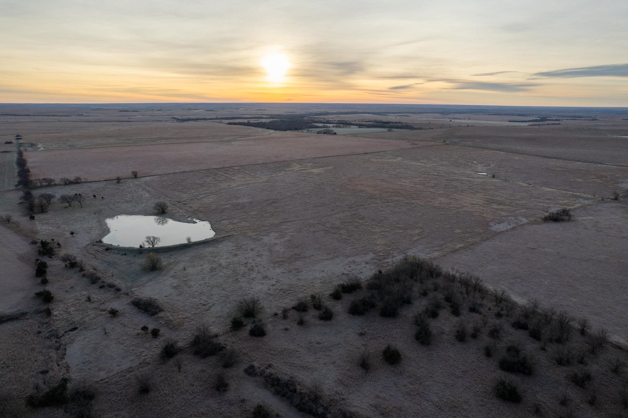 000 Cr, Marion, Kansas image 2