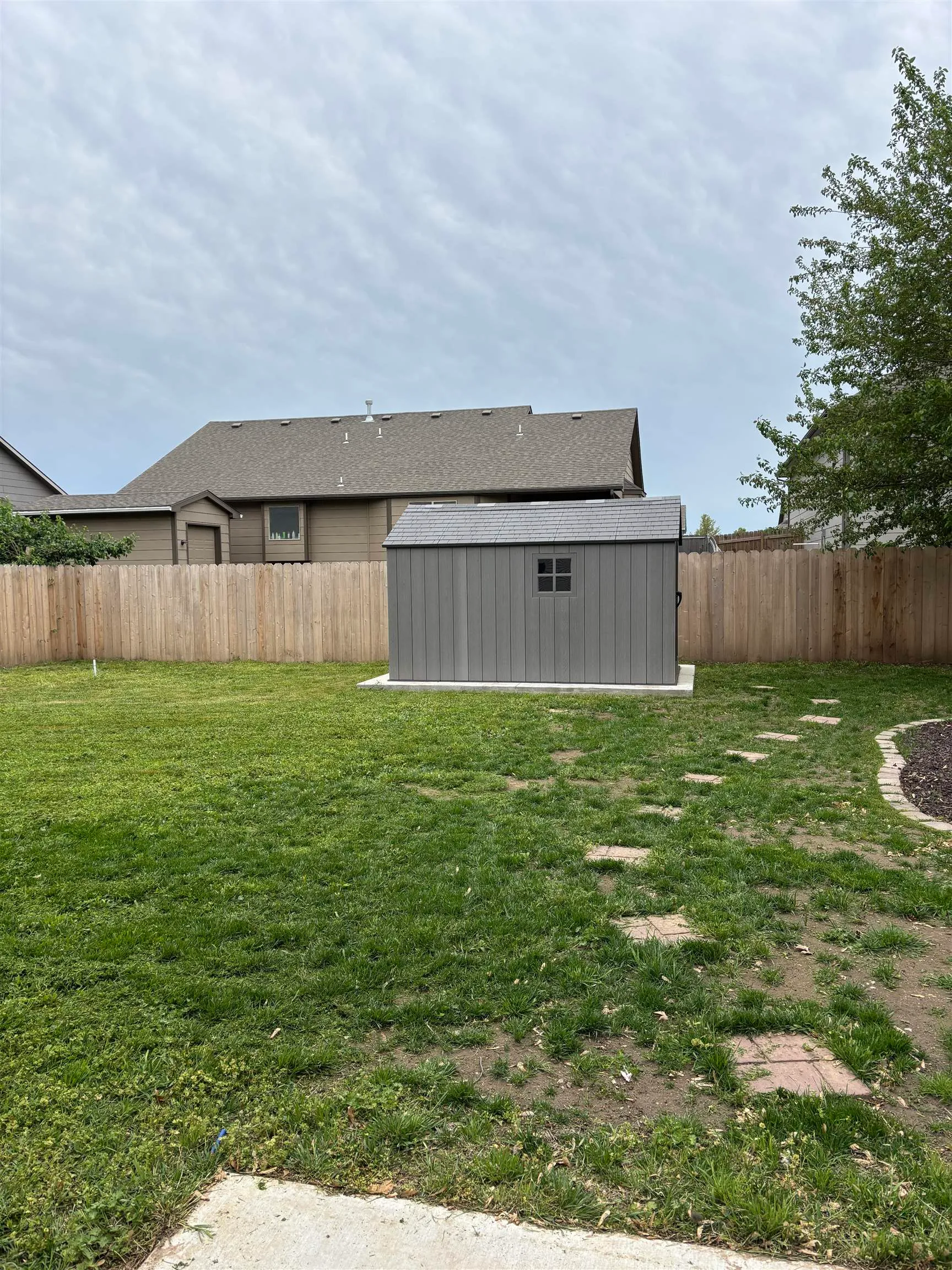 Haysville, Kansas 67060, United States, 3 Bedrooms Bedrooms, ,2 BathroomsBathrooms,Residential,Pending,143285