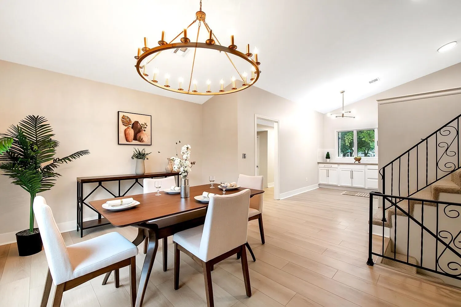 Haysville, Kansas 67060, United States, 3 Bedrooms Bedrooms, ,2 BathroomsBathrooms,Residential,Pending,143285