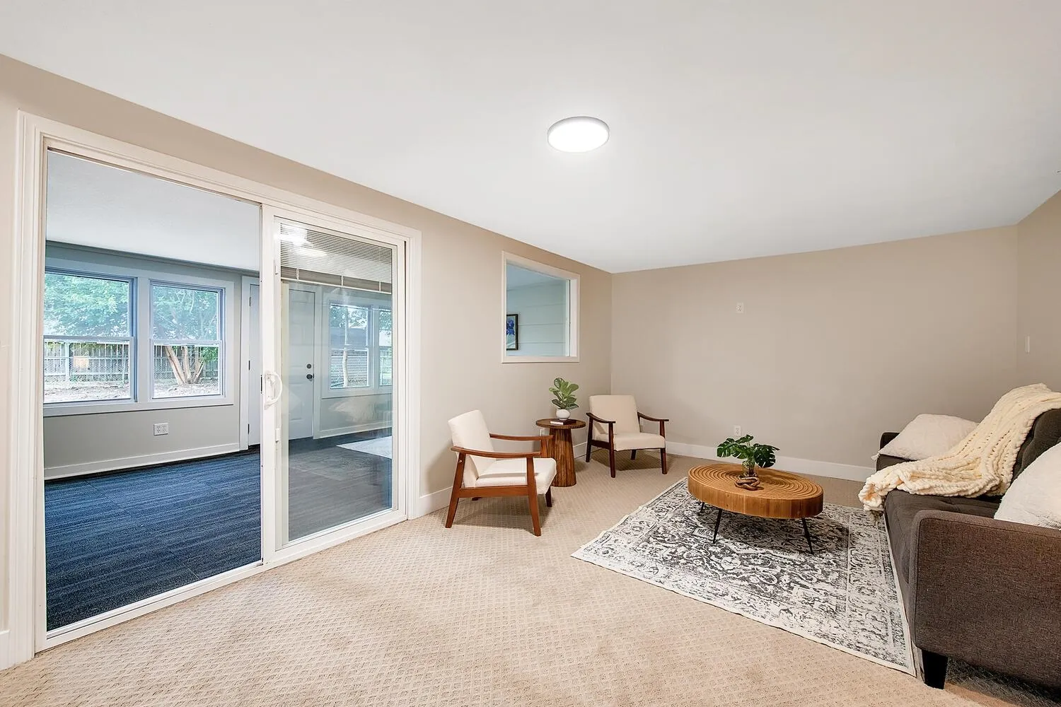 Haysville, Kansas 67060, United States, 3 Bedrooms Bedrooms, ,2 BathroomsBathrooms,Residential,Pending,143285