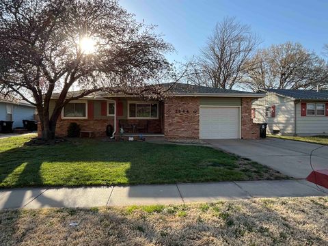 Homes For Sale - 2644 Robin Rd<br/> Salina, KS 67401