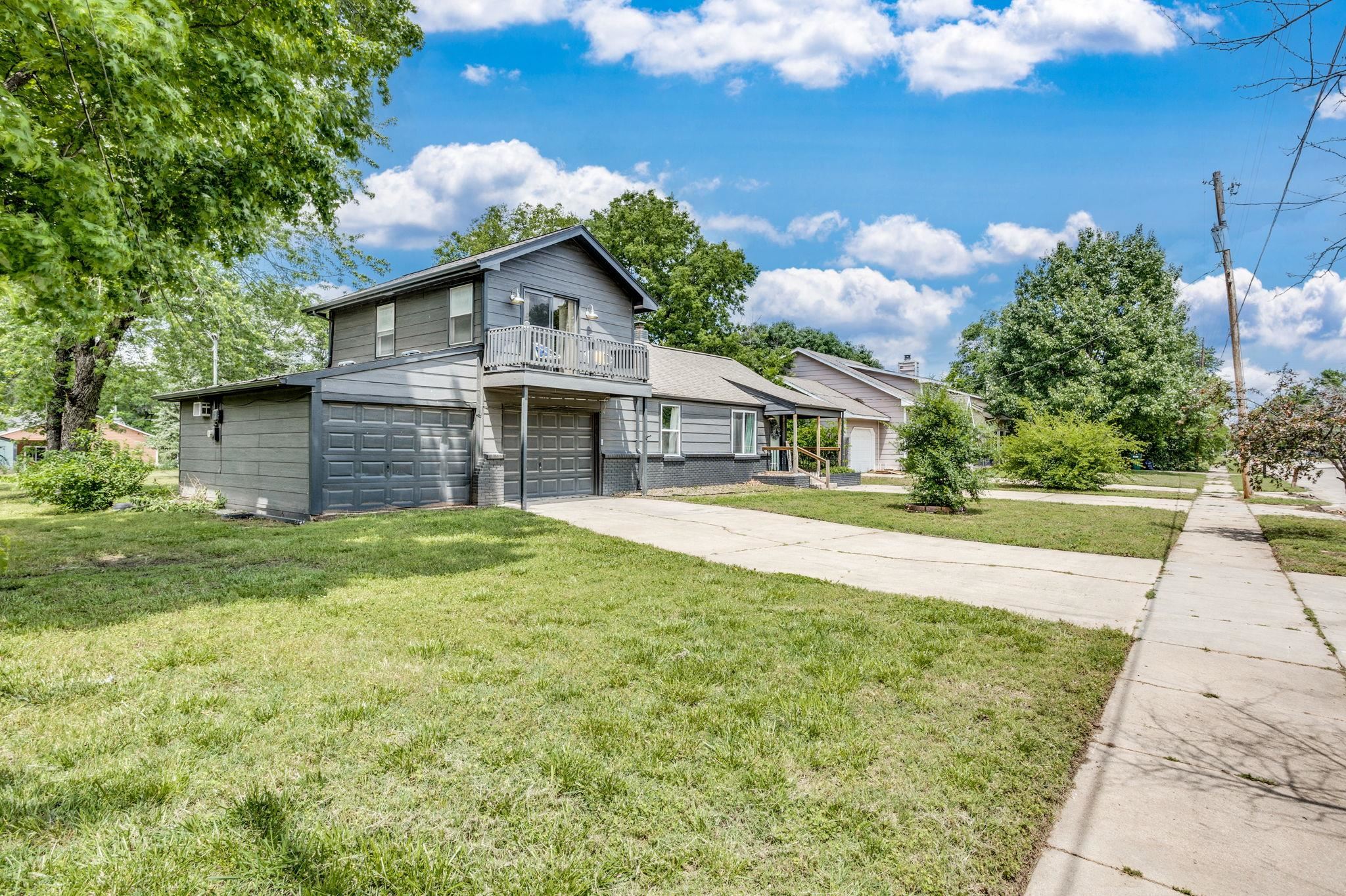 1131 N Gow St, Wichita, Kansas image 2