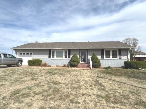 Homes For Sale - 1139 N Jennings Ave<br/> Anthony, KS 67003
